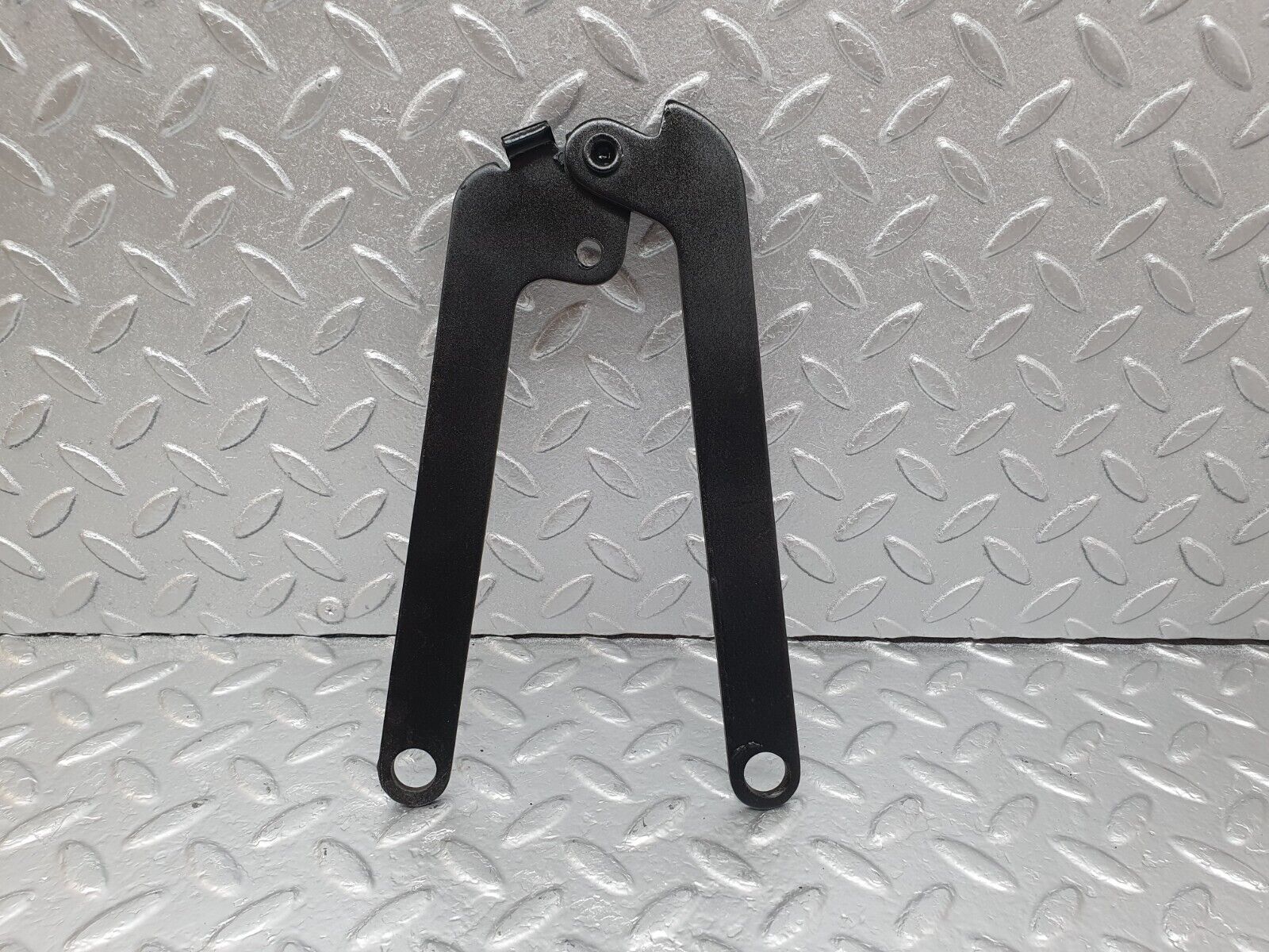 43241 Mercedes-Benz W108 280SE Bonnet Hinge Right Side