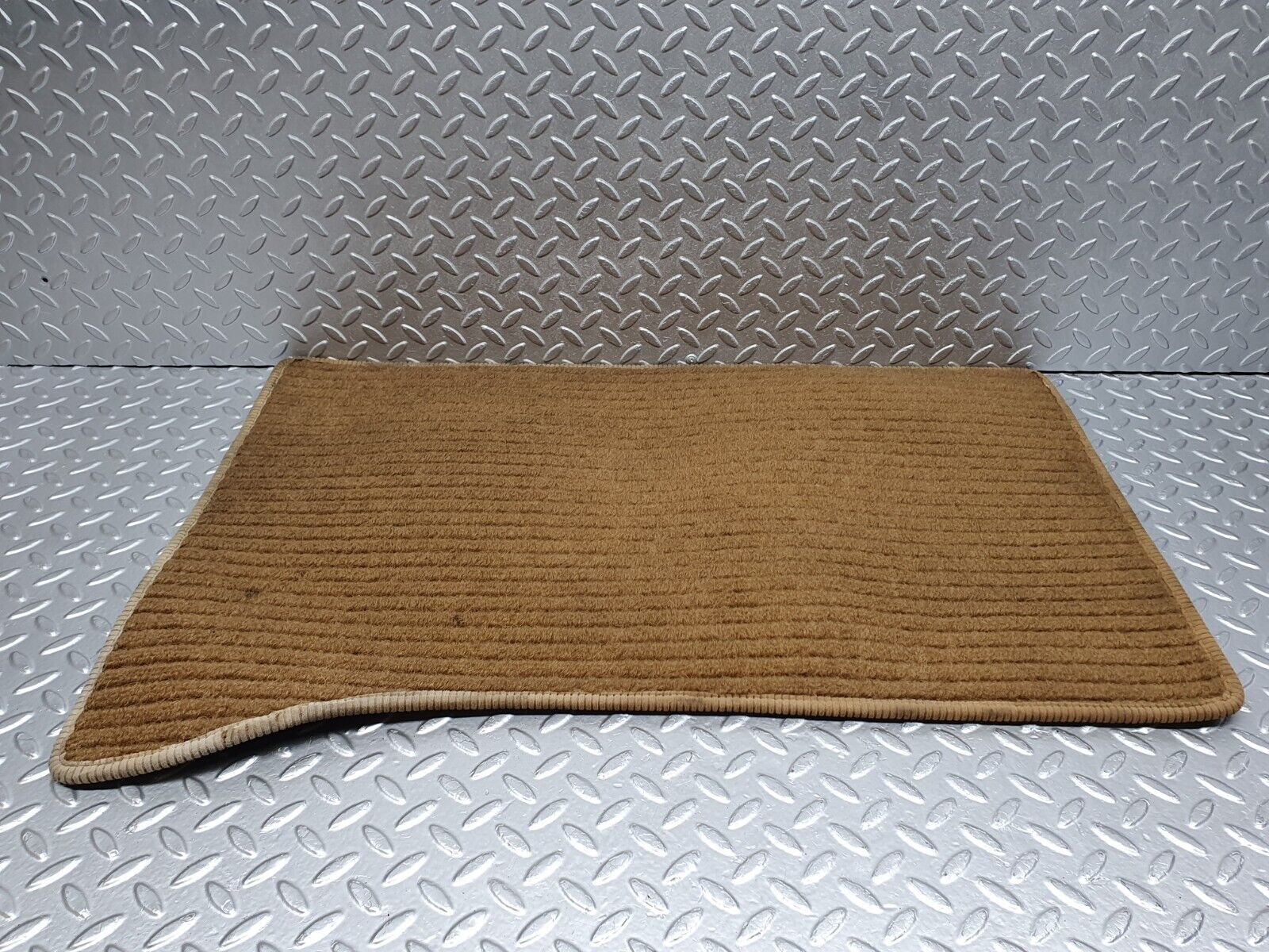 41700 Mercedes-Benz W124 200E Front Left Floor Carpet