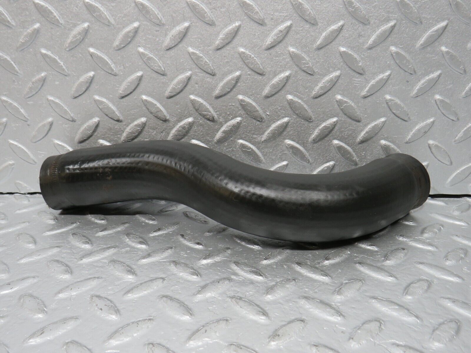 39178 Mercedes-Benz R107 500SL Radiator Hose Pipe 1265012082