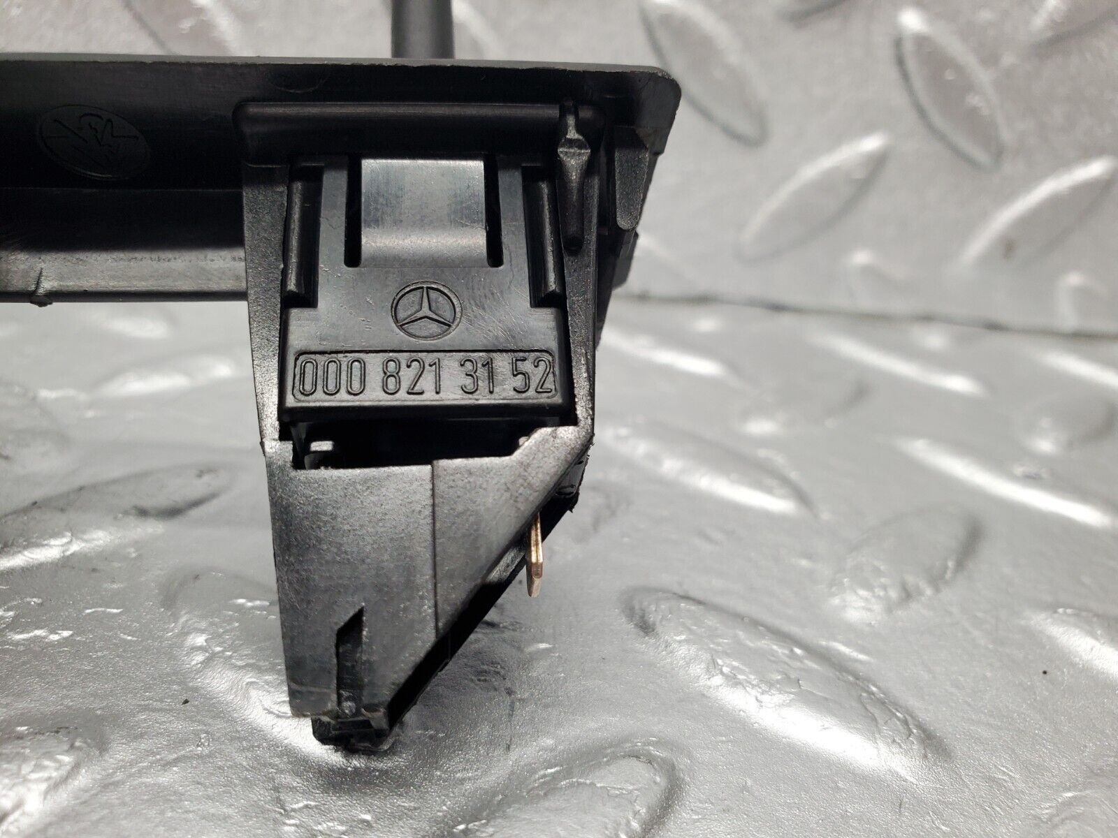 46537 Mercedes-Benz C123 280CE Coupe Trunk Boot Light Switch 1158202511 0008213152