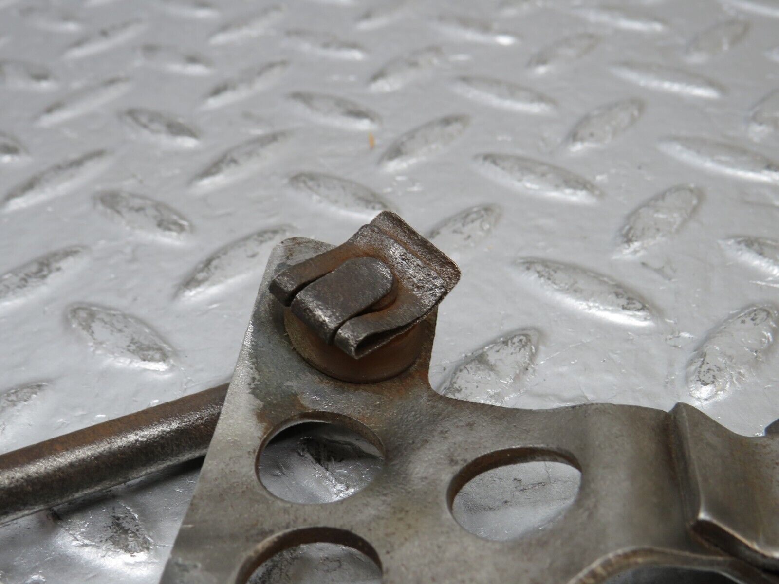 32810 Mercedes-Benz C107 R107 350 V8 Gearbox Linkage