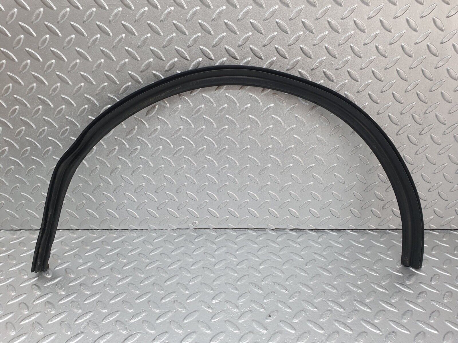 43018 Mercedes-Benz W201 190 Inner Mudguard Panelling Front Left 2018840135