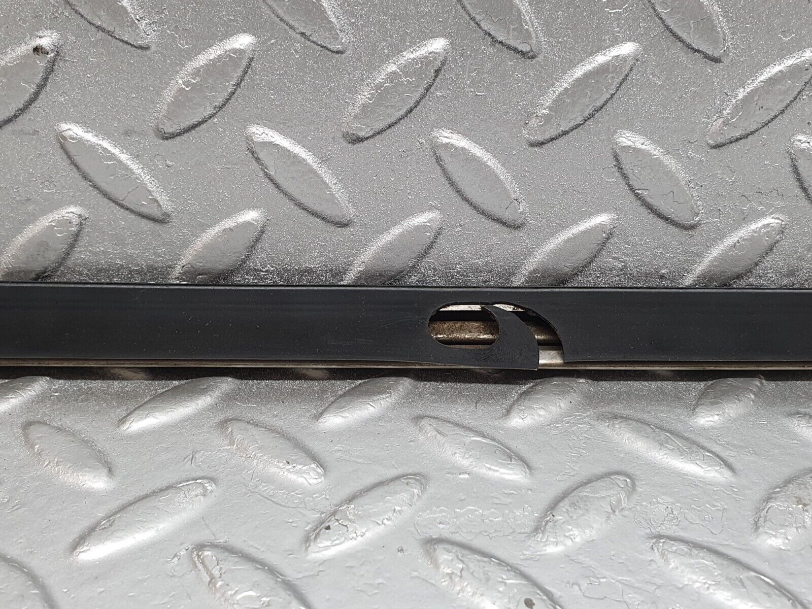 43456 Mercedes-Benz W108 280SE Front Left Door Centre Moulding Trim