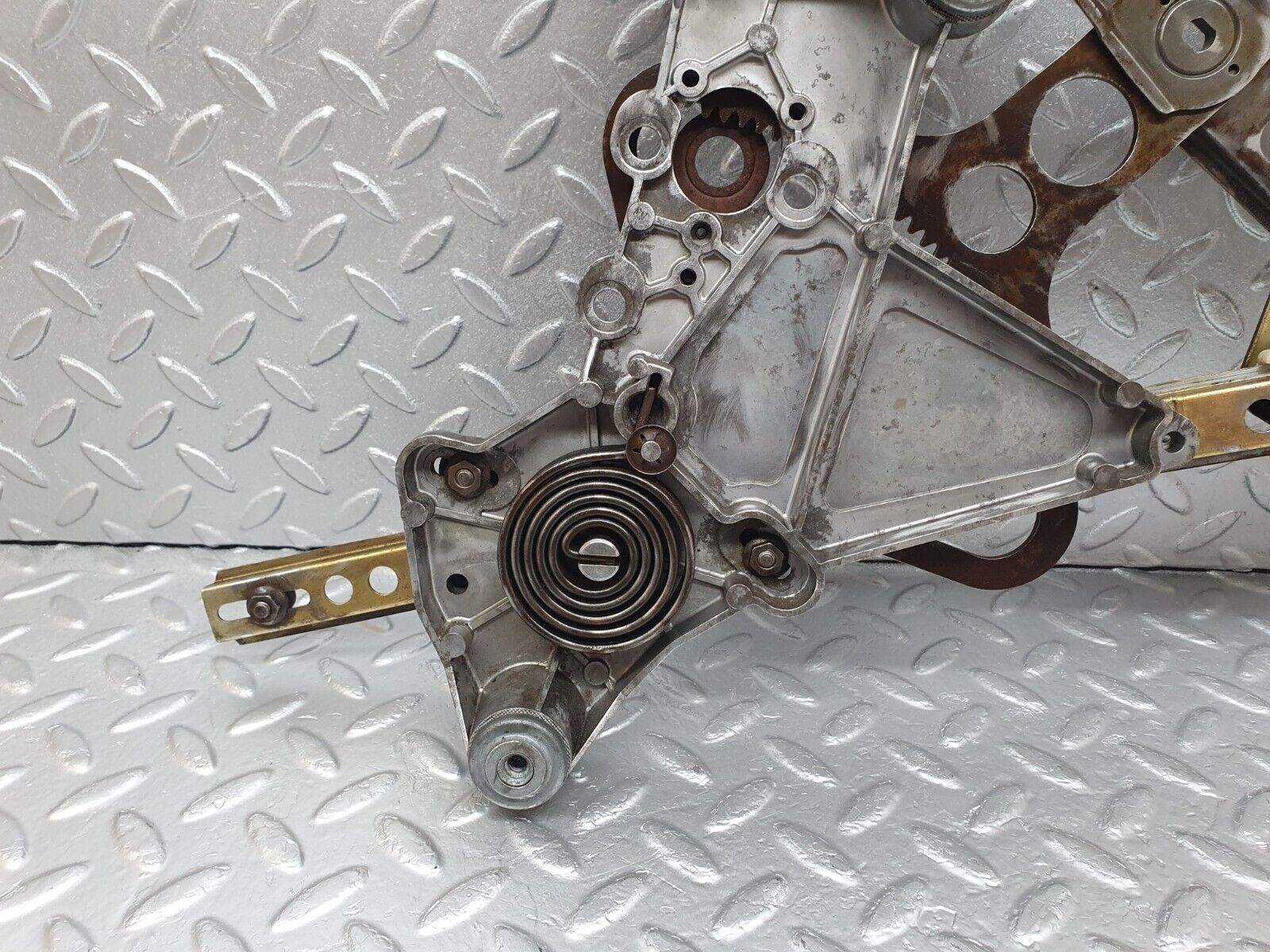 43747 Mercedes-Benz C126 380SEC Coupe Rear Left Power Window Regulator