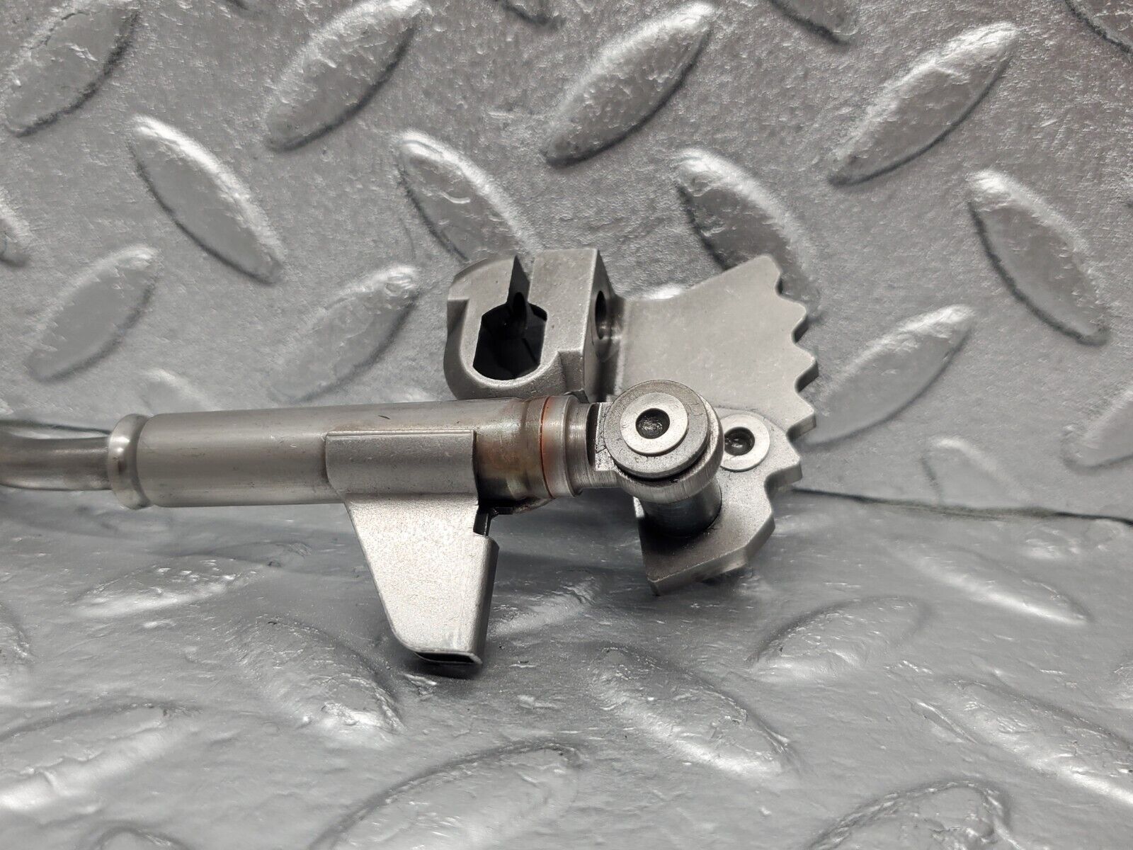 46305 Mercedes-Benz W124 280E Automatic Gearbox Linkage 722.433 1262780012