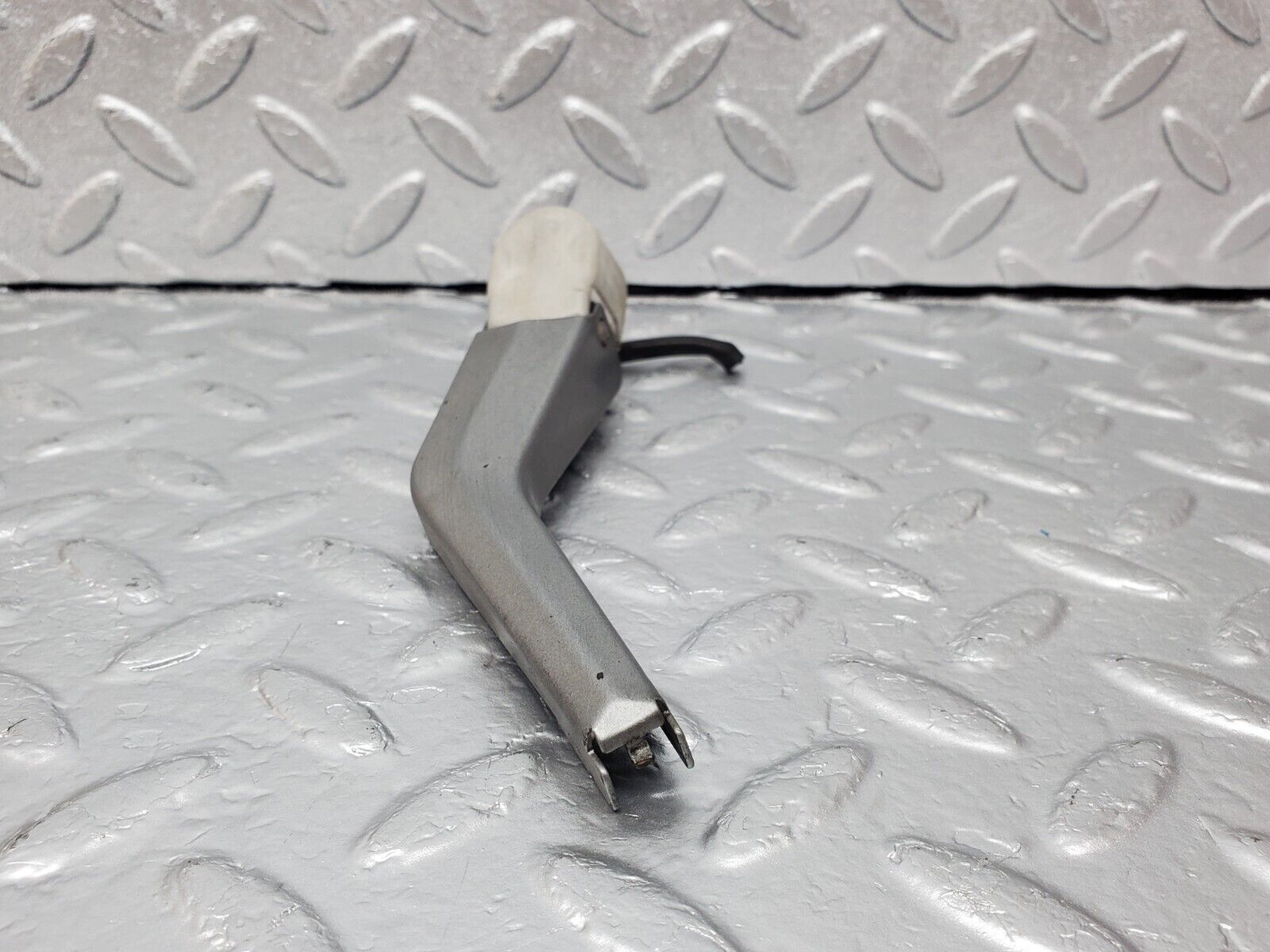 45818 Mercedes-Benz W126 420SE Headlight Wiper Arm Bosch Left Side