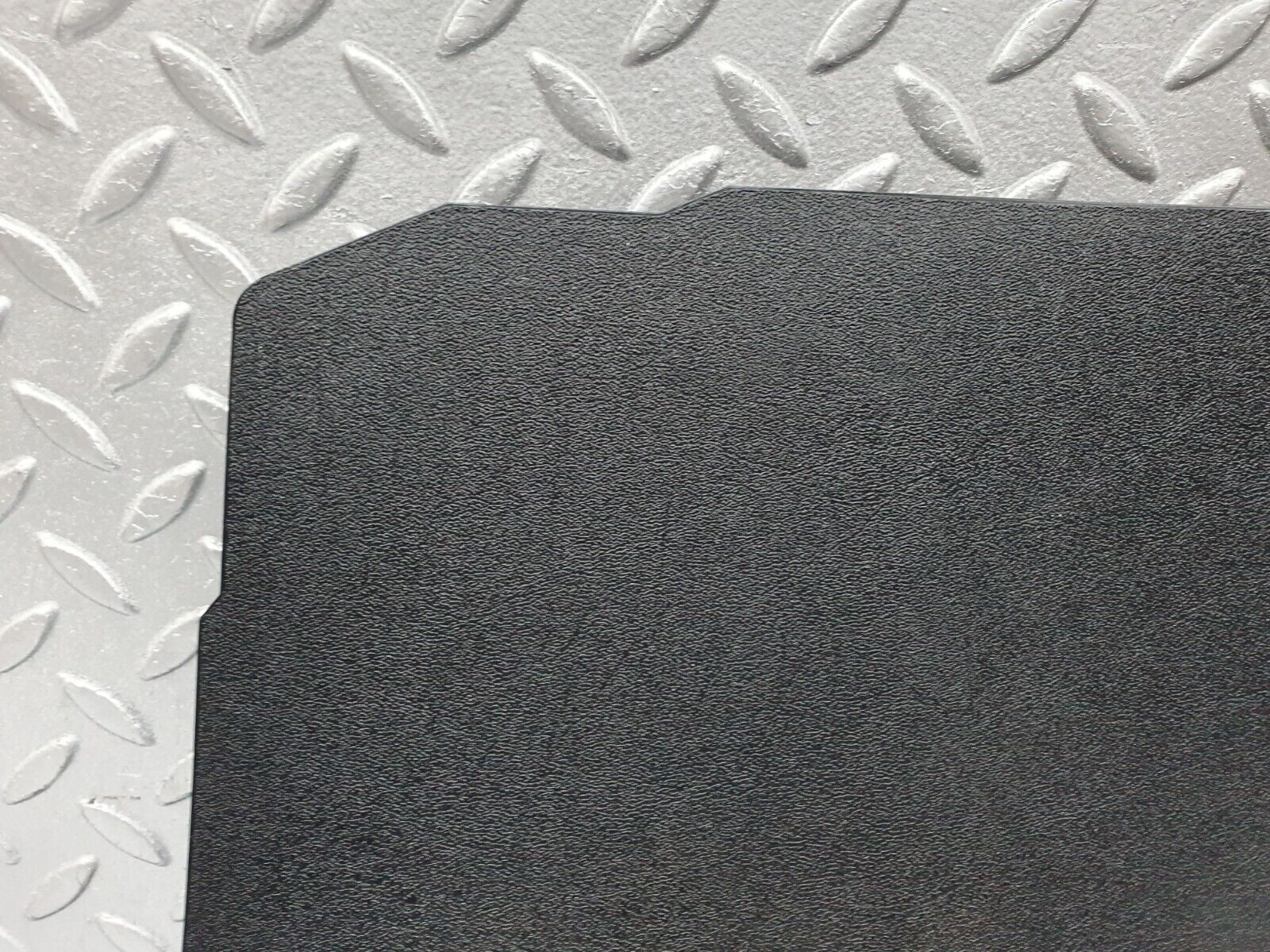 41777 Mercedes-Benz W202 C200 Front Right Kick Panel Black 2026800483