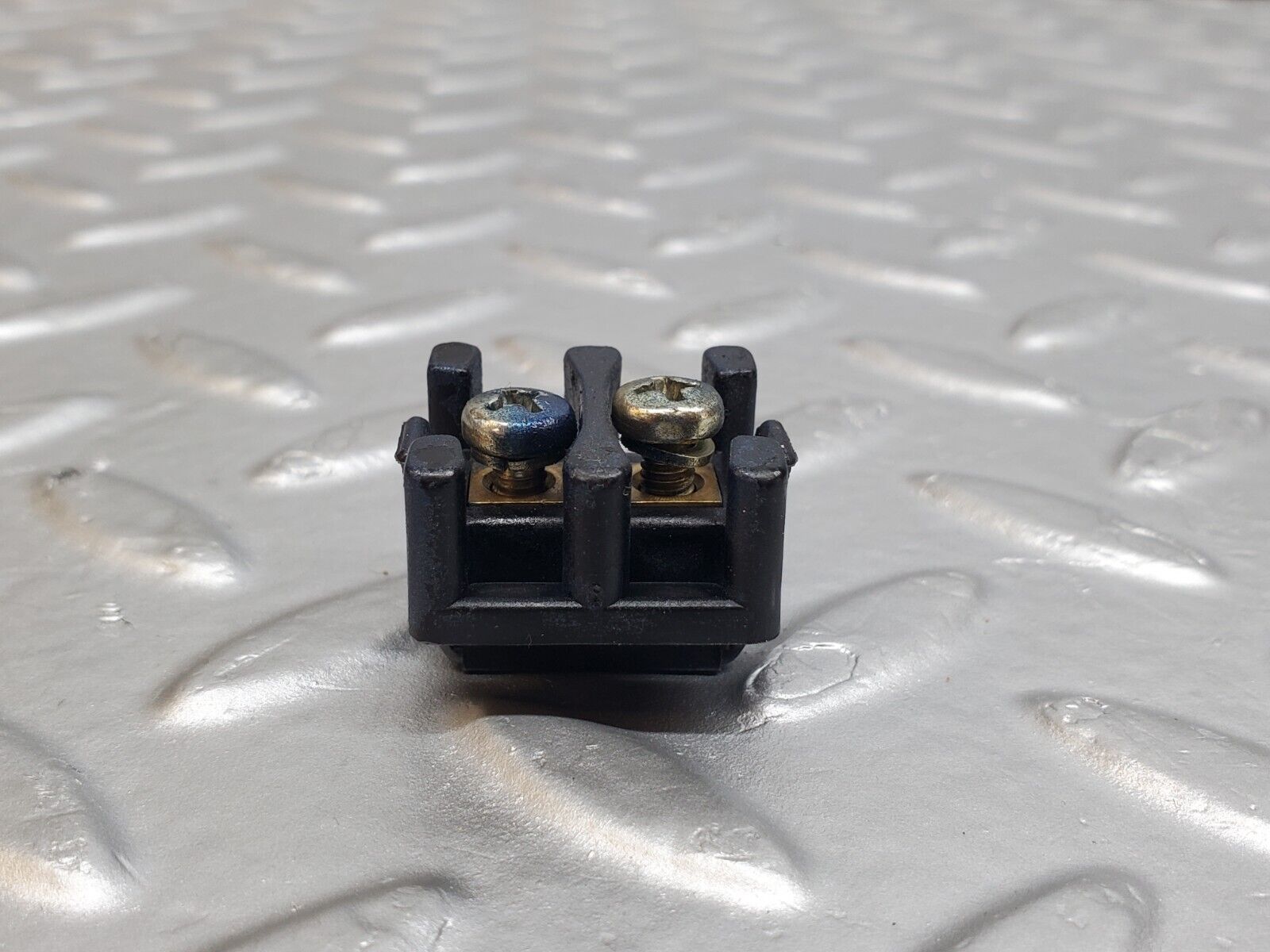 44718 Mercedes-Benz W124 220E Wiring Cable Junction 0005400269