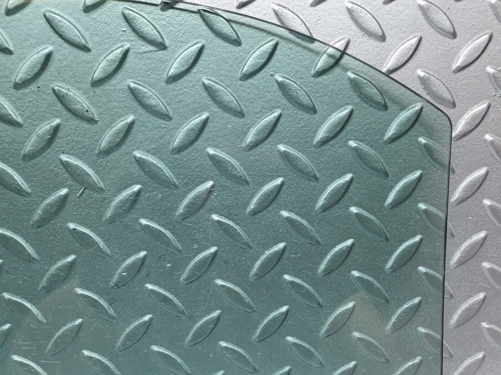 41991 Mercedes-Benz W202 C200 Rear Left Door Window Glass