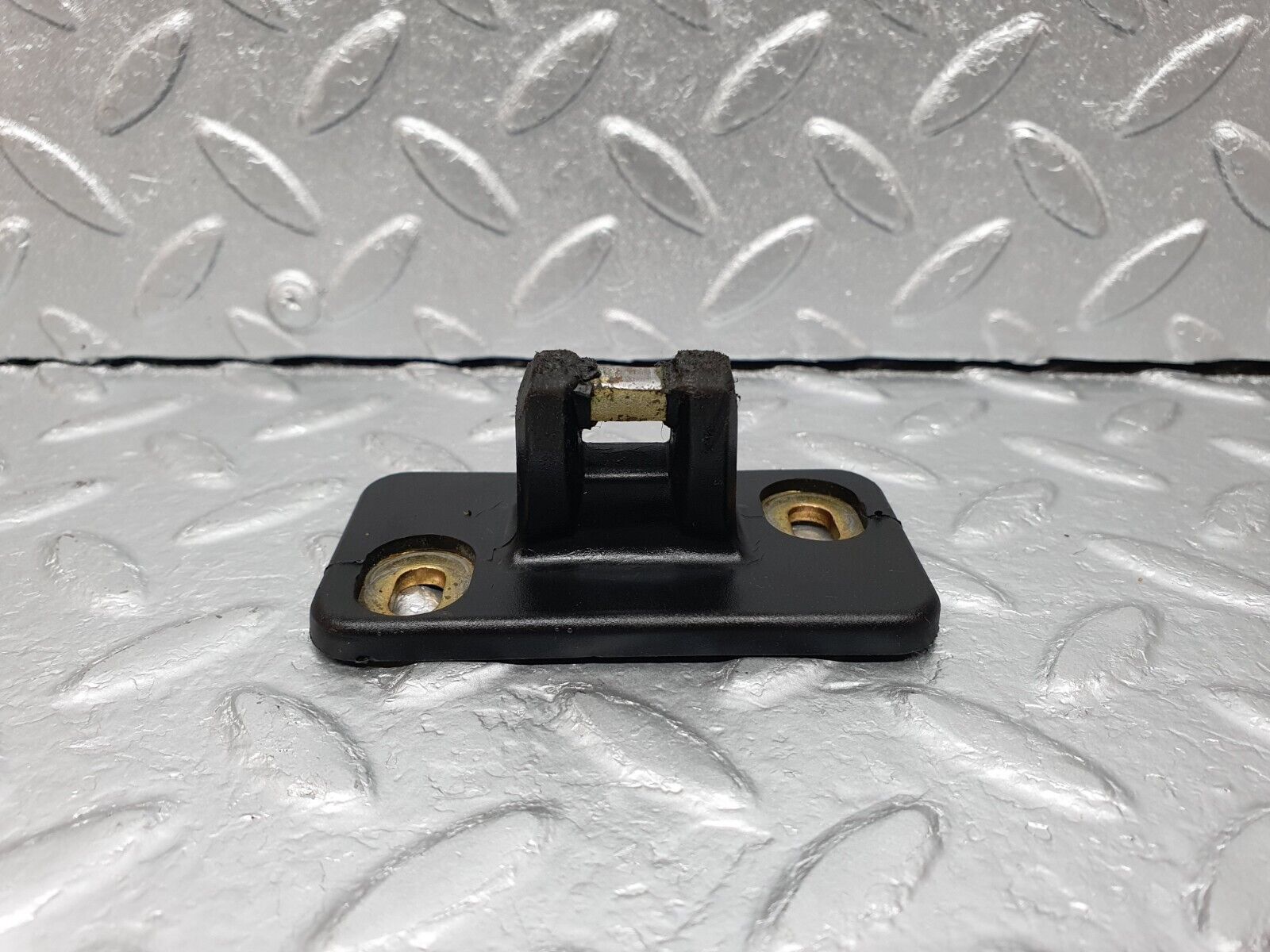 41674 Mercedes-Benz W124 200E Trunk Lock Latch