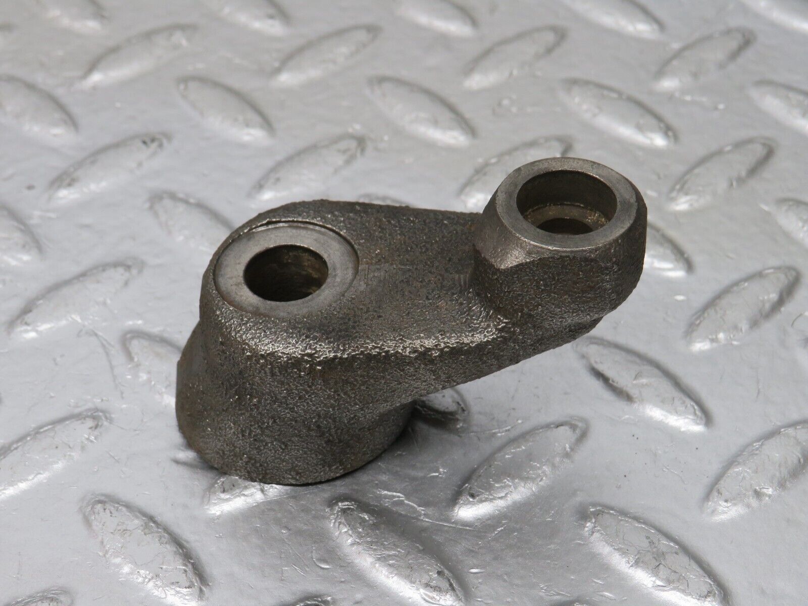 32975 Mercedes-Benz C107 R107 Air Conditioning Compressor Holder 1161320140