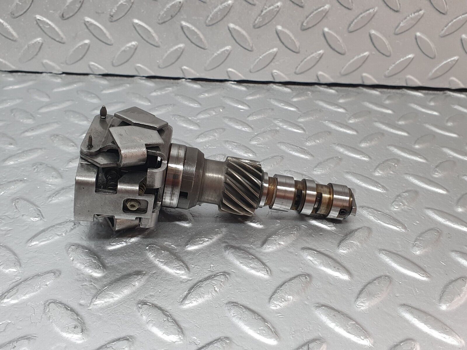 43845 Mercedes-Benz C126 380SEC Coupe Automatic Gearbox Governor 722.310