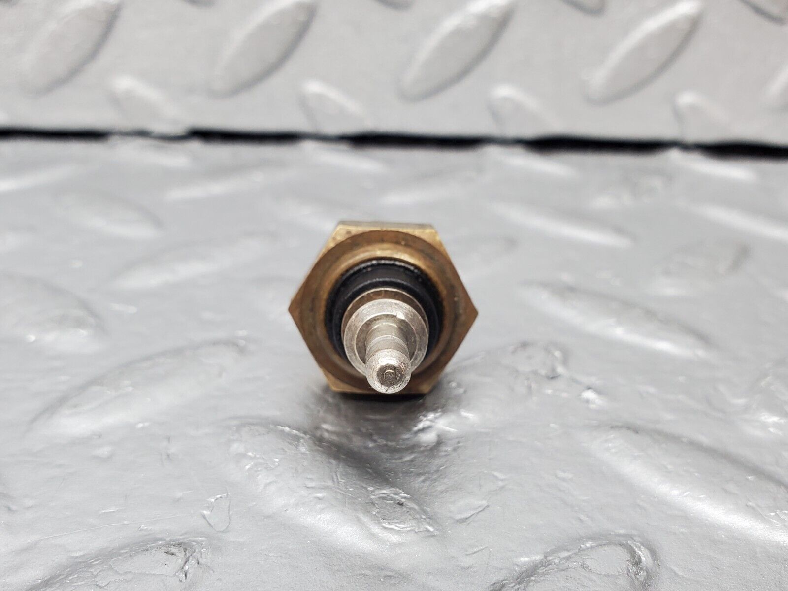 45342 Mercedes-Benz 280E M110.983 Coolant Temperature Sensor FAE 32220