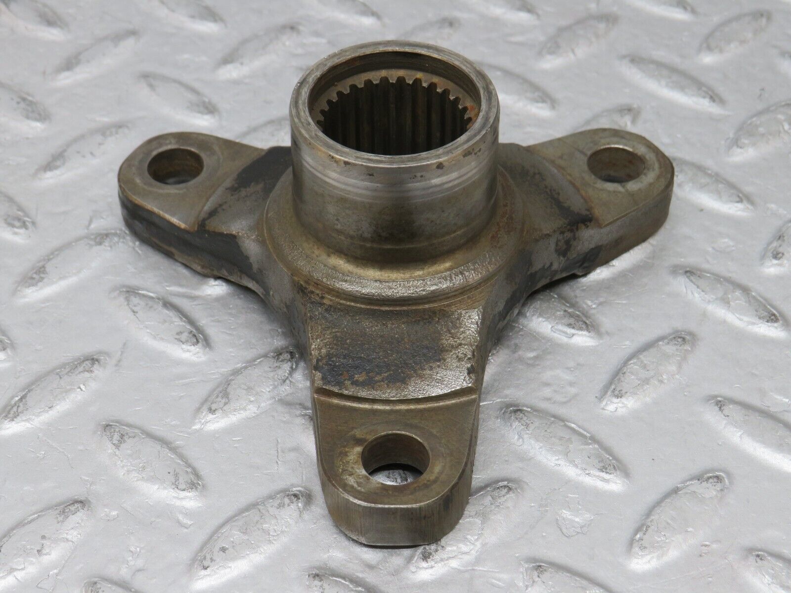 36412 Mercedes-Benz R107 450 Automatic Gearbox Rear Flange 722.002 1163530245