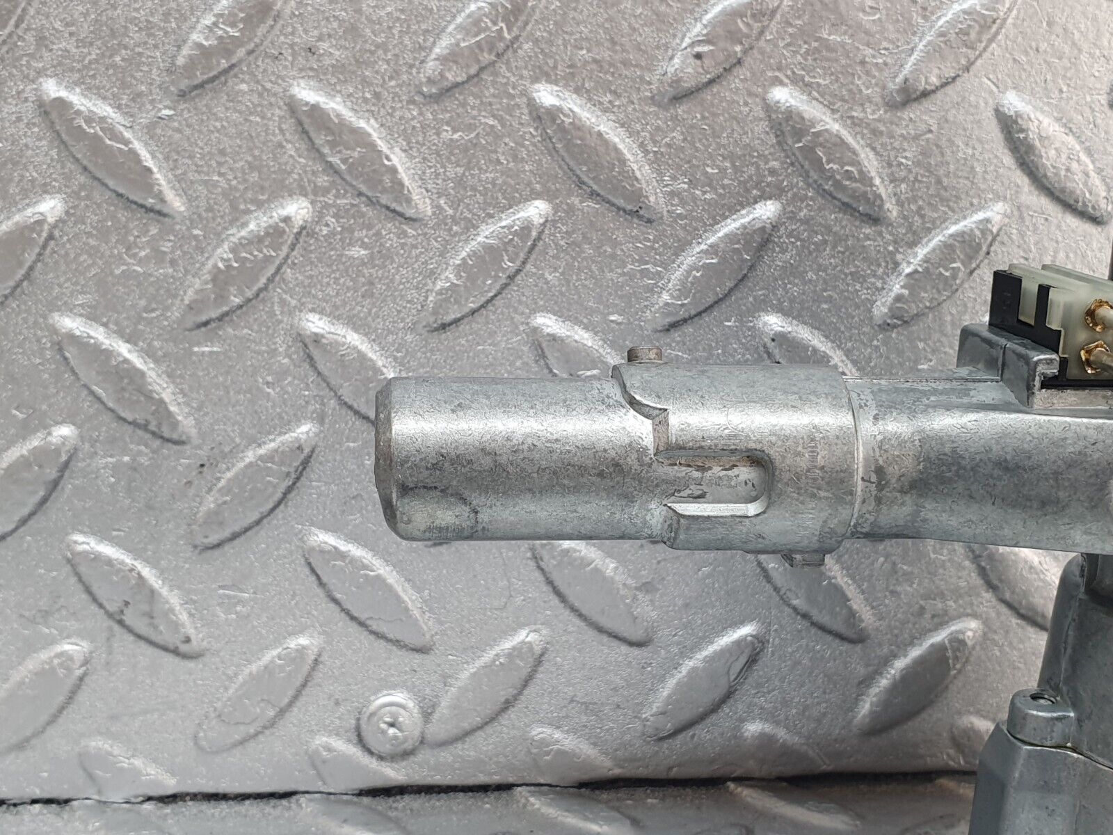 44026 Mercedes-Benz C123 230CE Coupe Steering Lock Ignition Switch With Key