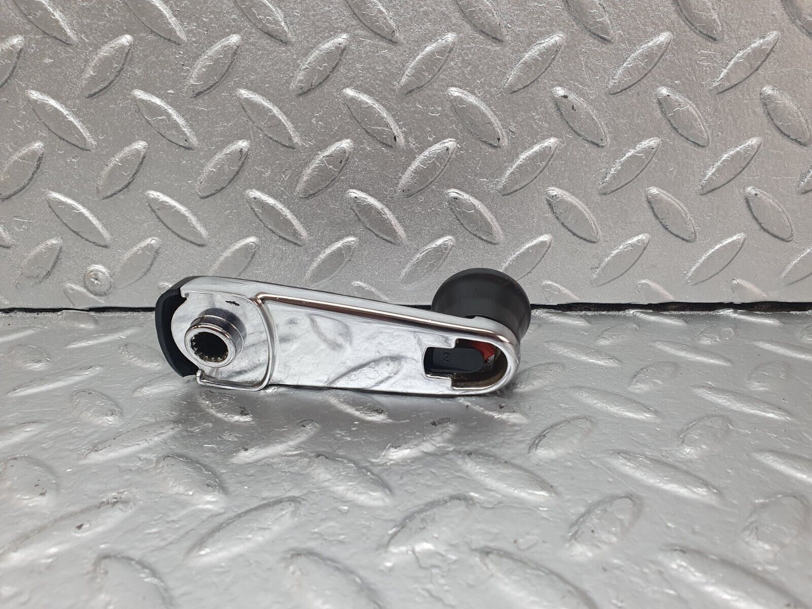 42702 Mercedes-Benz W201 190 2.0L Window Lifter Crank Handle