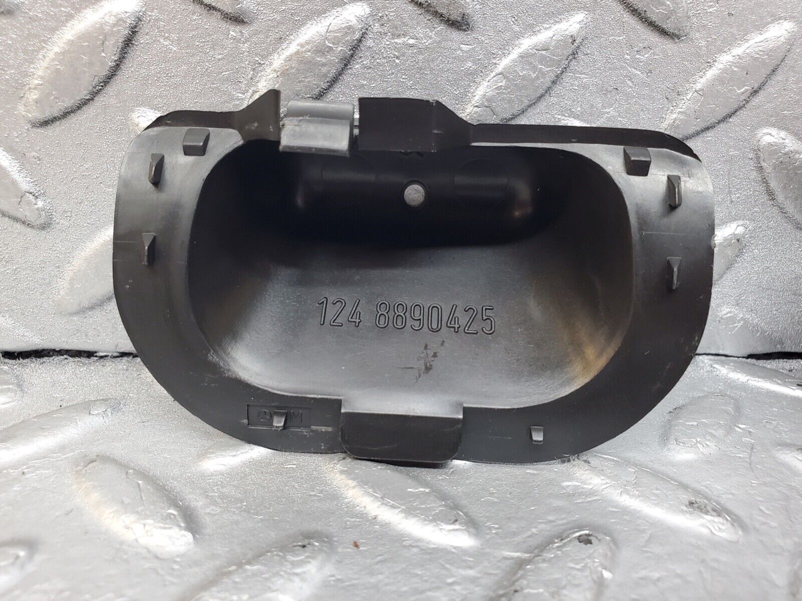 44632 Mercedes-Benz W124 220E Washer Nozzle Cover Pair 1248890325 1248830425