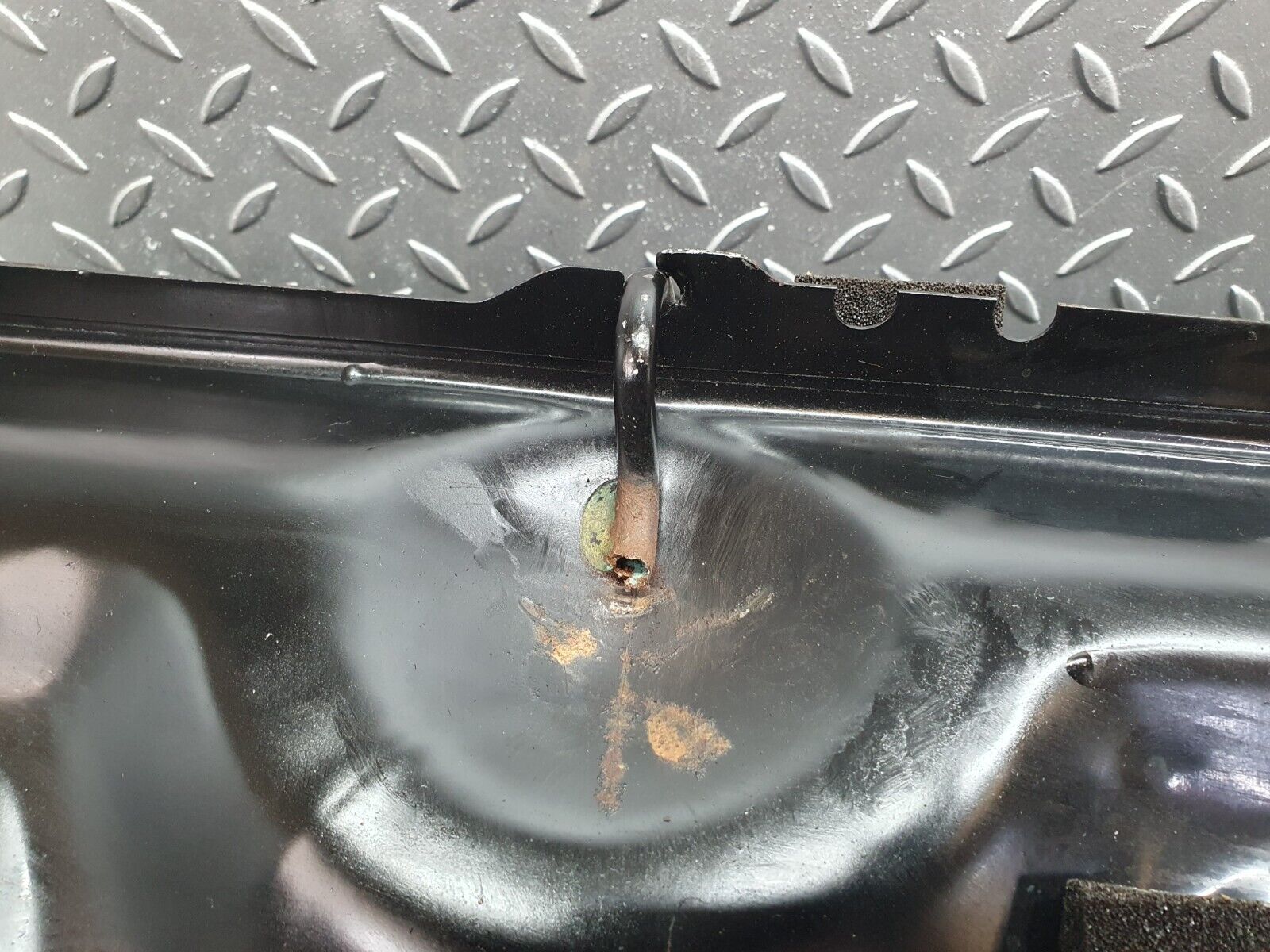 43854 Mercedes-Benz C126 380SEC Coupe Fuel Tank