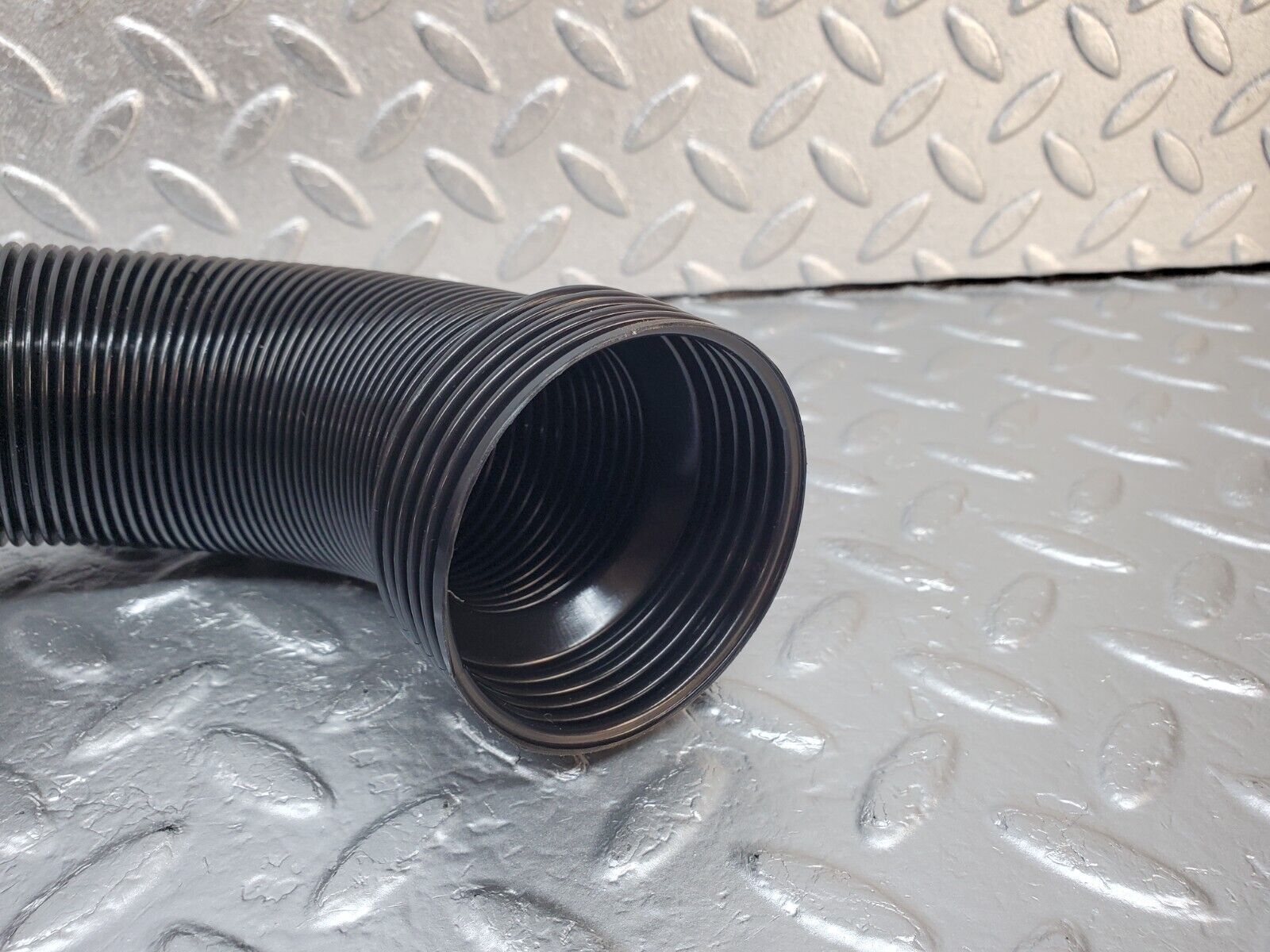 45930 Mercedes-Benz W126 420SE Air Duct Vent Right Side 1268320888