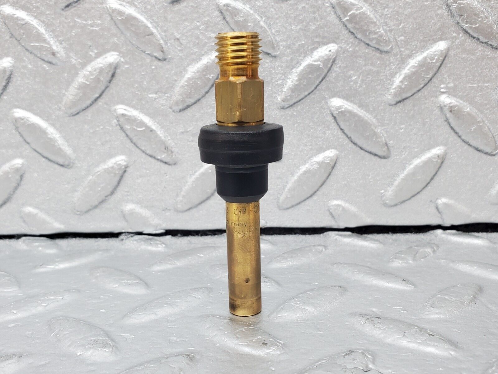 45338 Mercedes-Benz 280E M110.983 Fuel Injector Bosch 0437502047