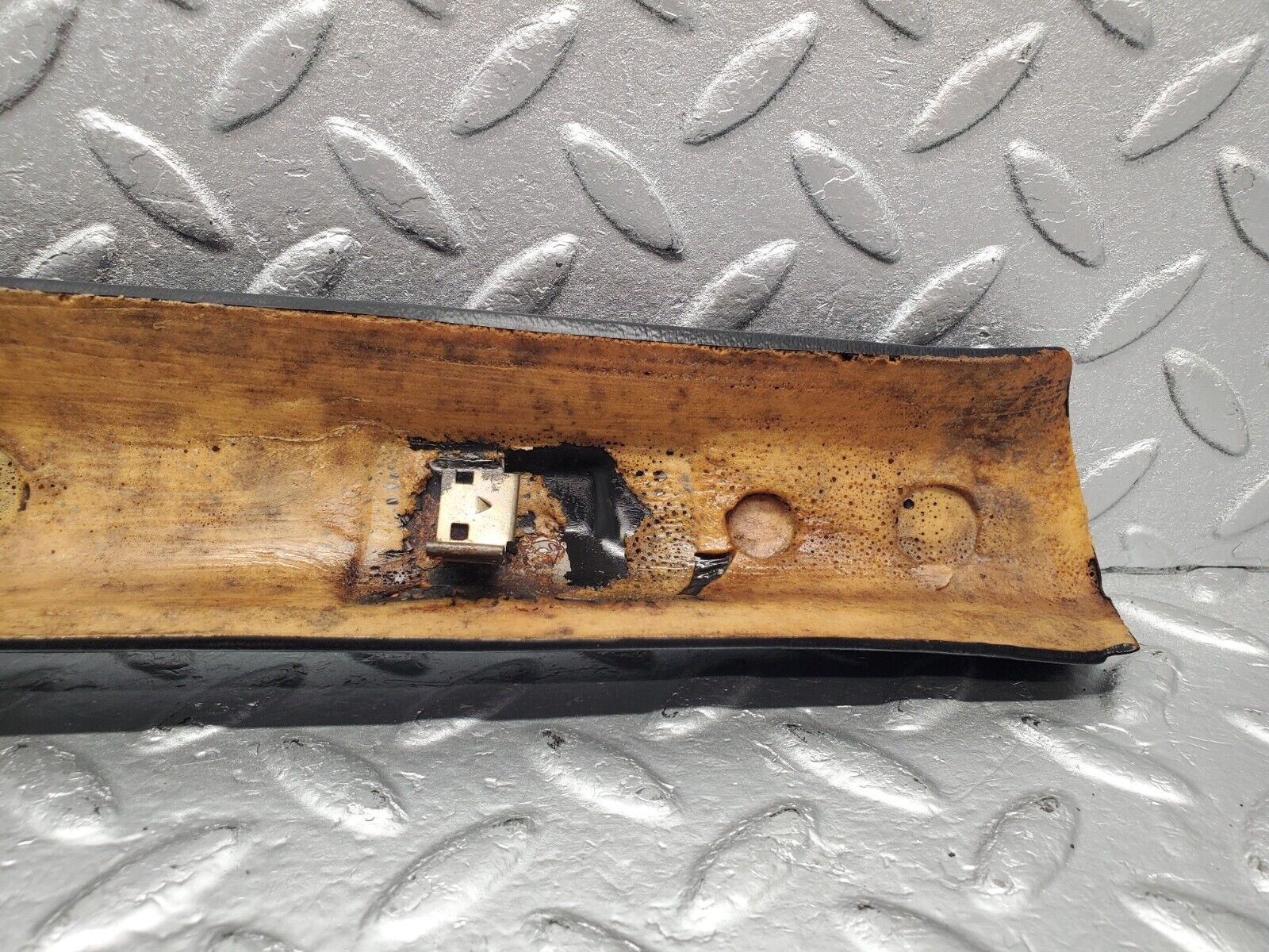 46346 Mercedes-Benz C123 280CE Coupe A Pillar Cover Left Side Black