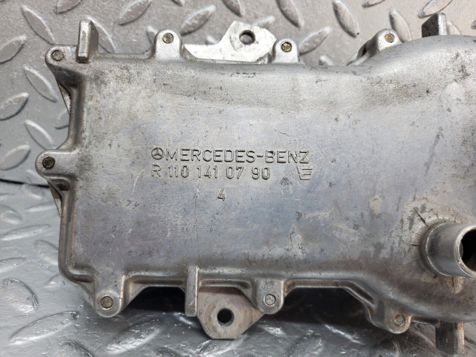 45425 Mercedes-Benz 280E M110.983 Air Flow Mass Meter Sensor Bosch 0438120115 1101410790