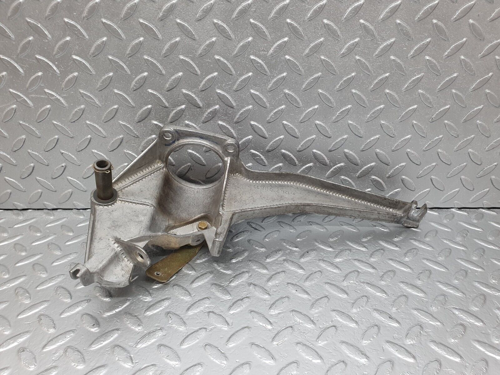 43706 Mercedes-Benz C126 380SEC Coupe Brake Pedal Bracket 1262901819