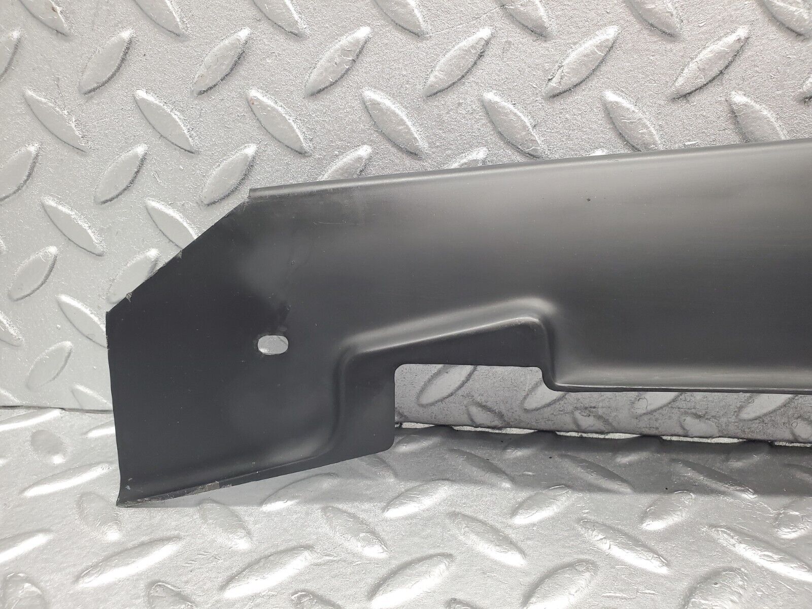 46348 Mercedes-Benz C123 280CE Coupe Front Bumper Centre Filler Trim 1238853023