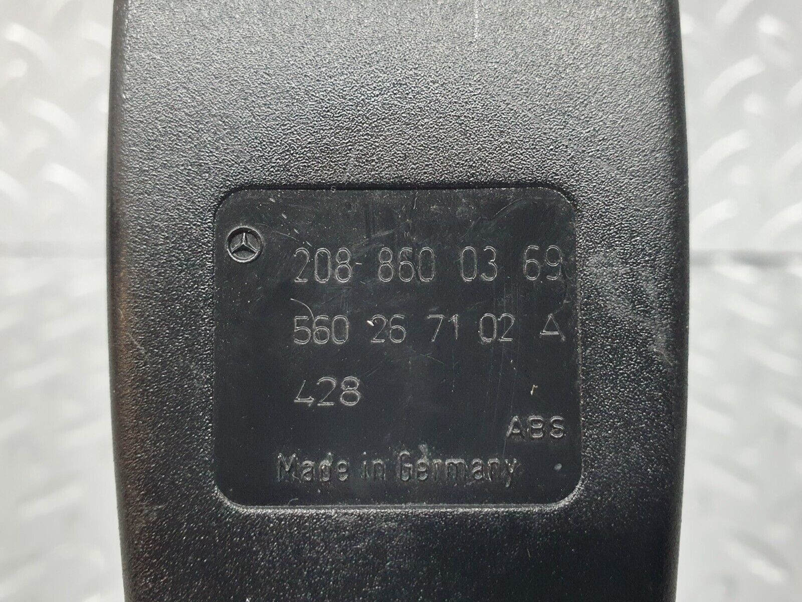 41985 Mercedes-Benz W202 C200 Front Left Seat Belt With Buckles 2018680222 1248600088 2088600369