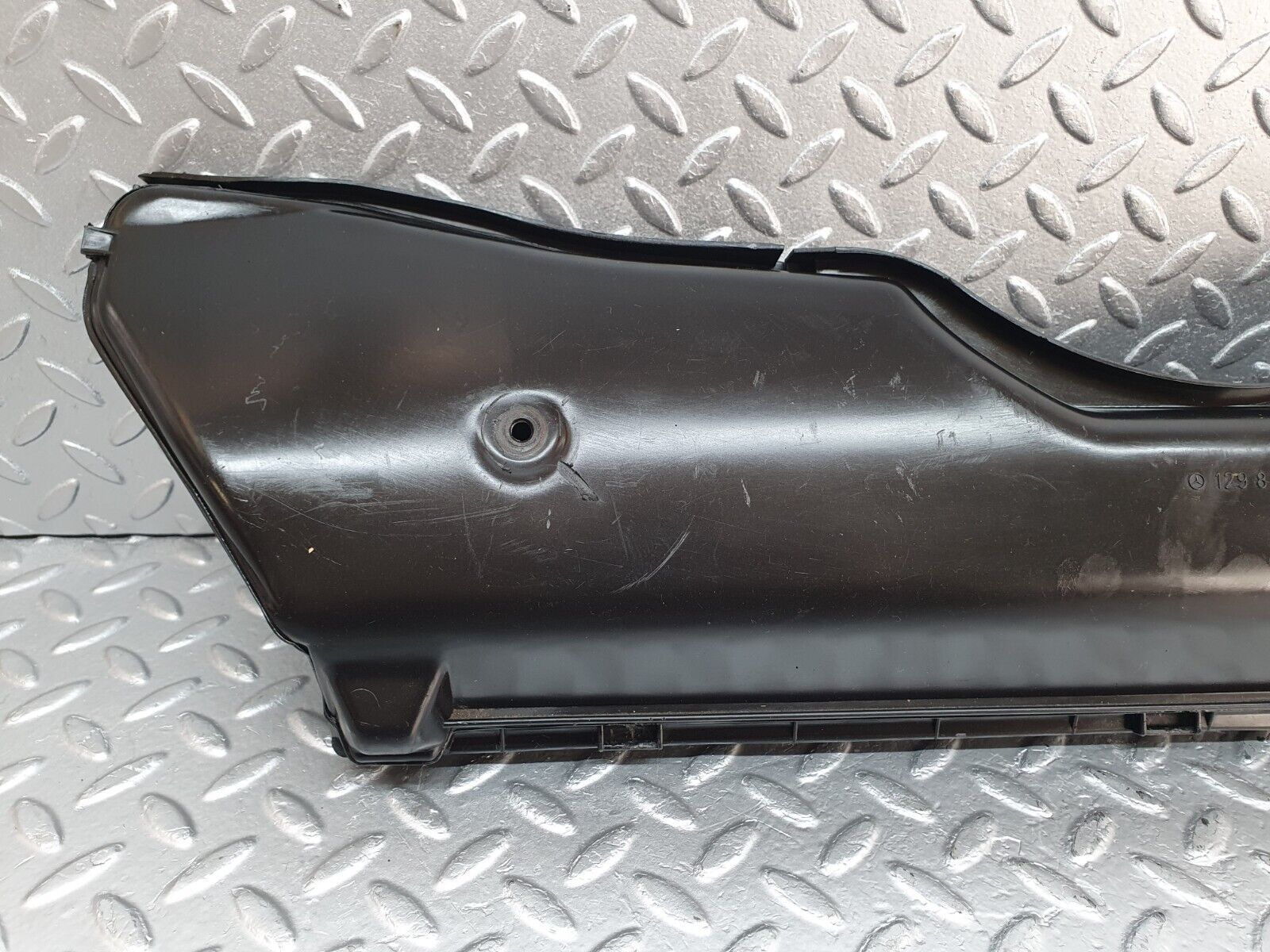 42586 Mercedes-Benz R129 320SL Coupe Cabin Filter Housing 1298300053