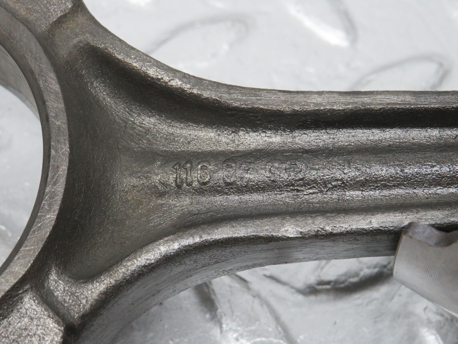 33037 Mercedes-Benz C107 R107 350 V8 Piston With Connecting Rod 92mm 11607