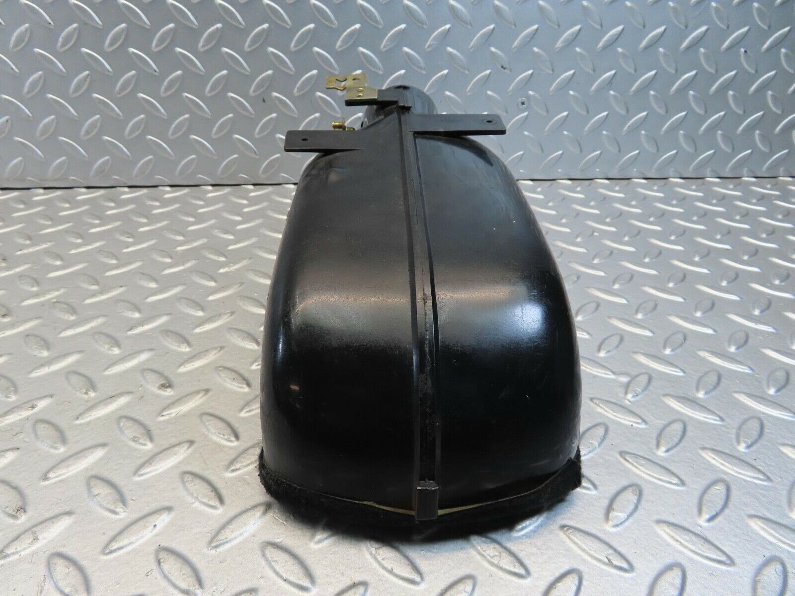 11633 Mercedes-Benz R107 450SL Heater Air Duct