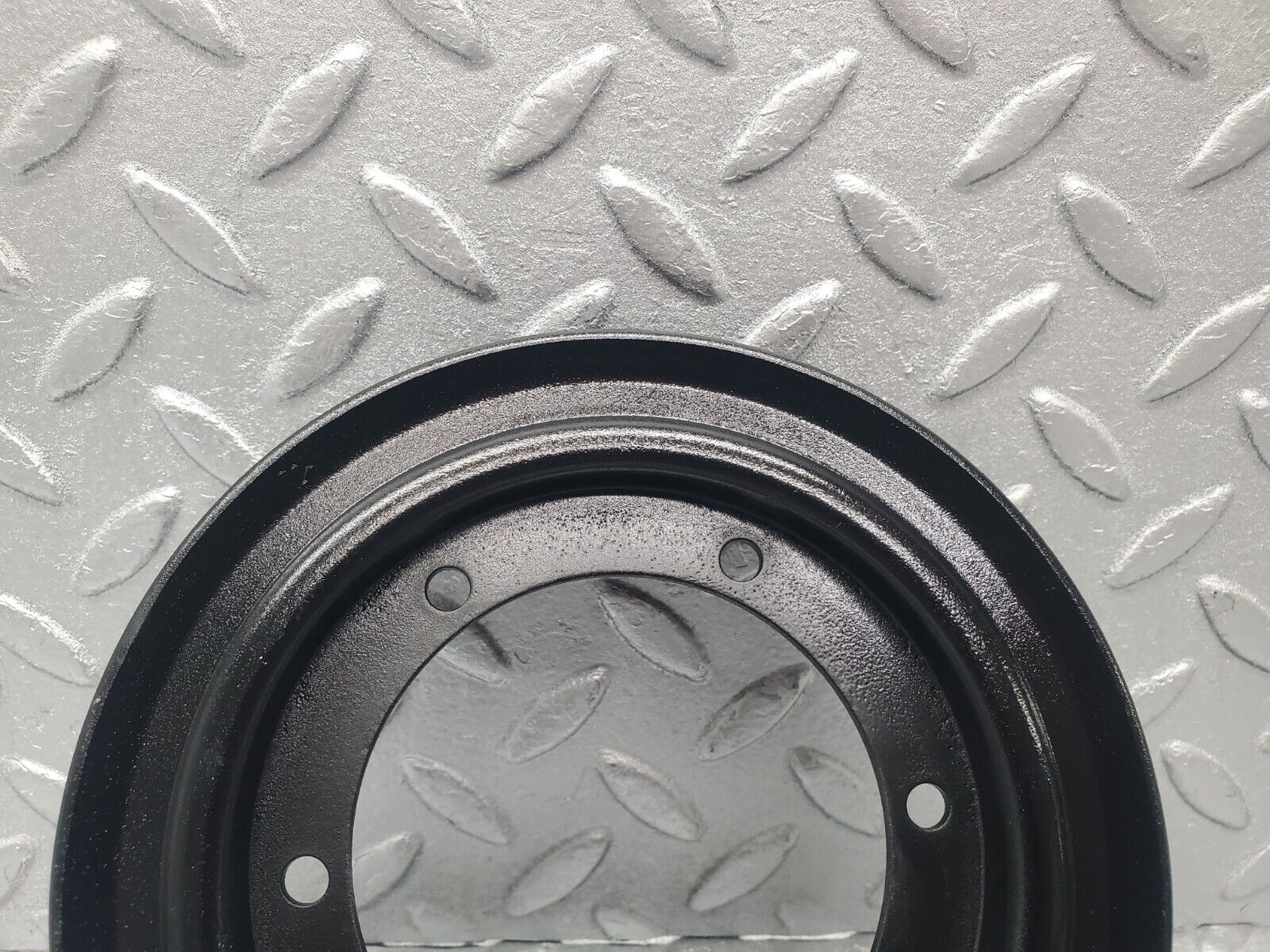 46175 Mercedes-Benz W124 280E Crankshaft Pulley