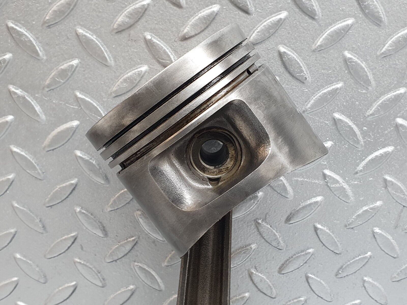 43077 Mercedes-Benz W123 Piston With Connecting Rod 95.485 mm 1020341