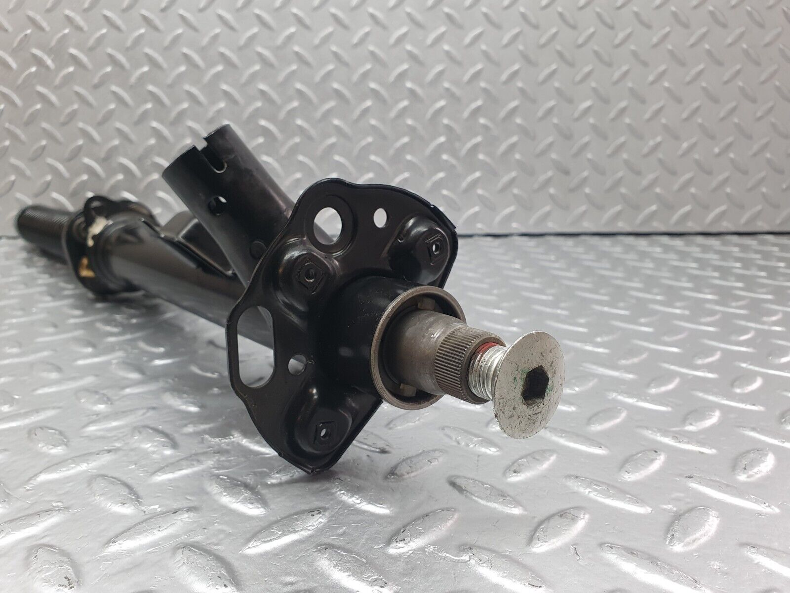 42852 Mercedes-Benz W201 190 2.0L Steering Column