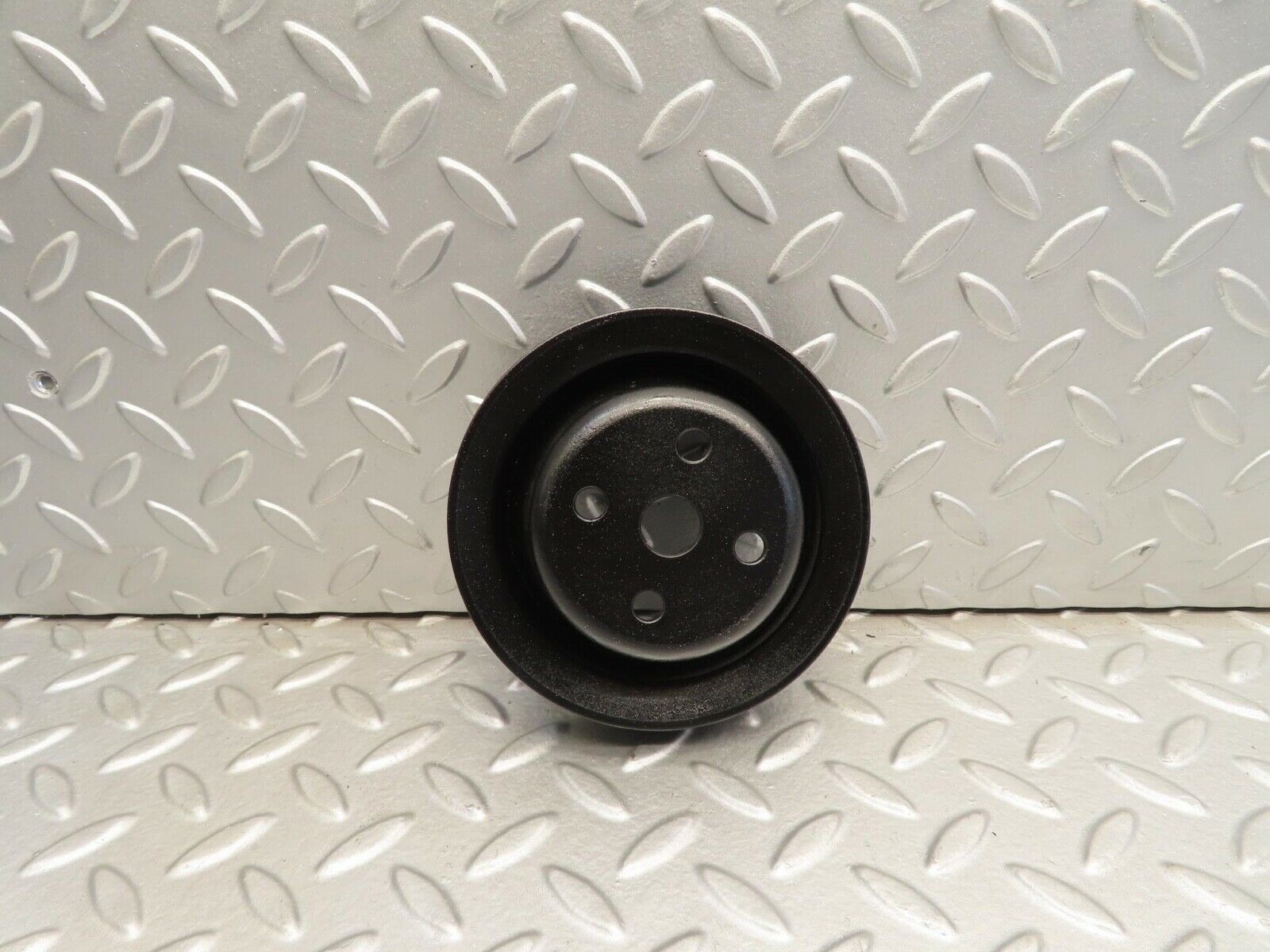 11773 Mercedes-Benz R107 450SL Water Pump Pulley