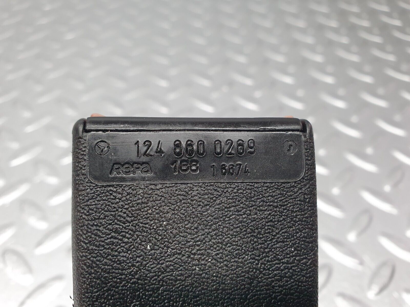 41696 Mercedes-Benz W124 200E Front Right Seat Belt With Buckle 1248604085 1268580011