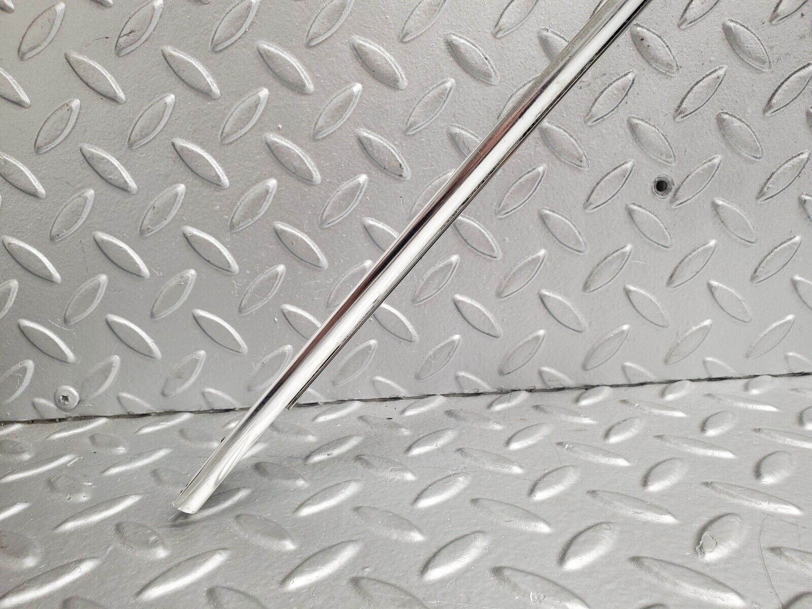 46504 Mercedes-Benz C123 280CE Coupe Chrome Roof Trim Cladding Left Side