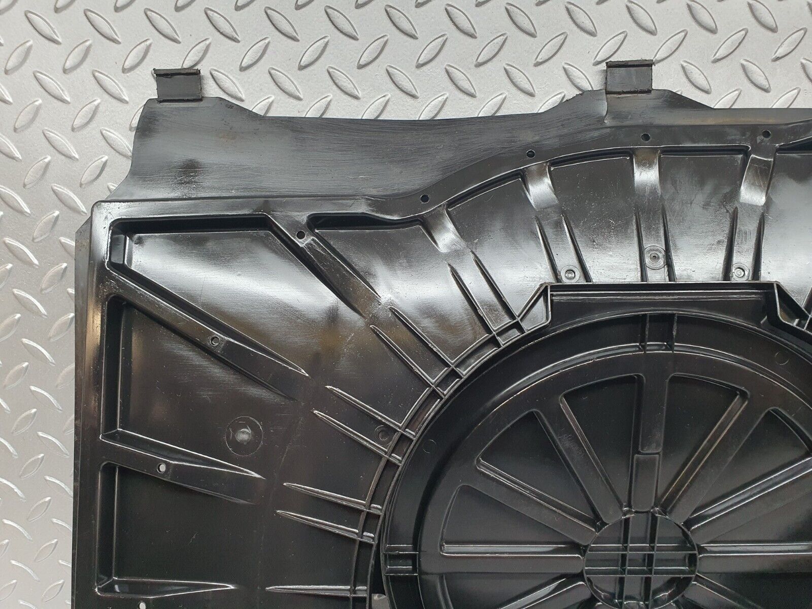 42662 Mercedes-Benz W201 190 2.0L Trunk Boot Spare Wheel Cover 2016931633