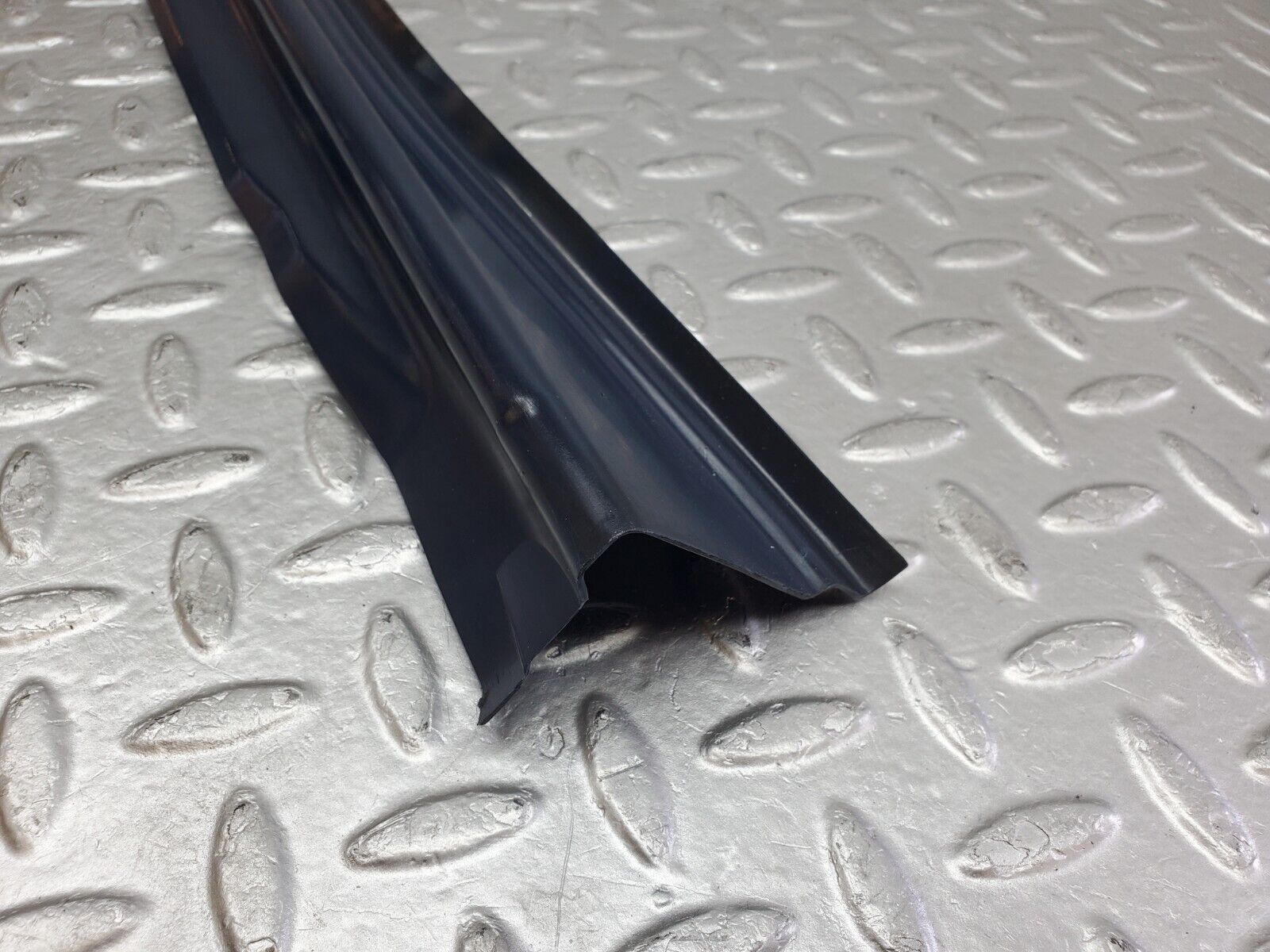 45122 Mercedes-Benz R129 300SL Coupe Left Door Sill Trim Blue 1297270988