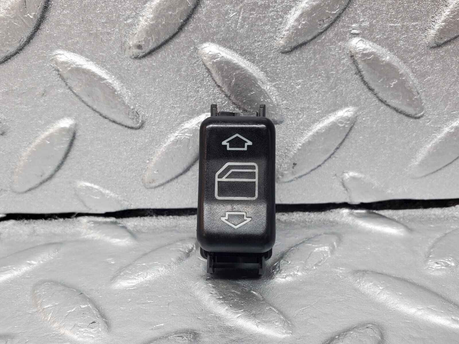 45668 Mercedes-Benz W126 420SE Electric Window Switch Left 1248204610