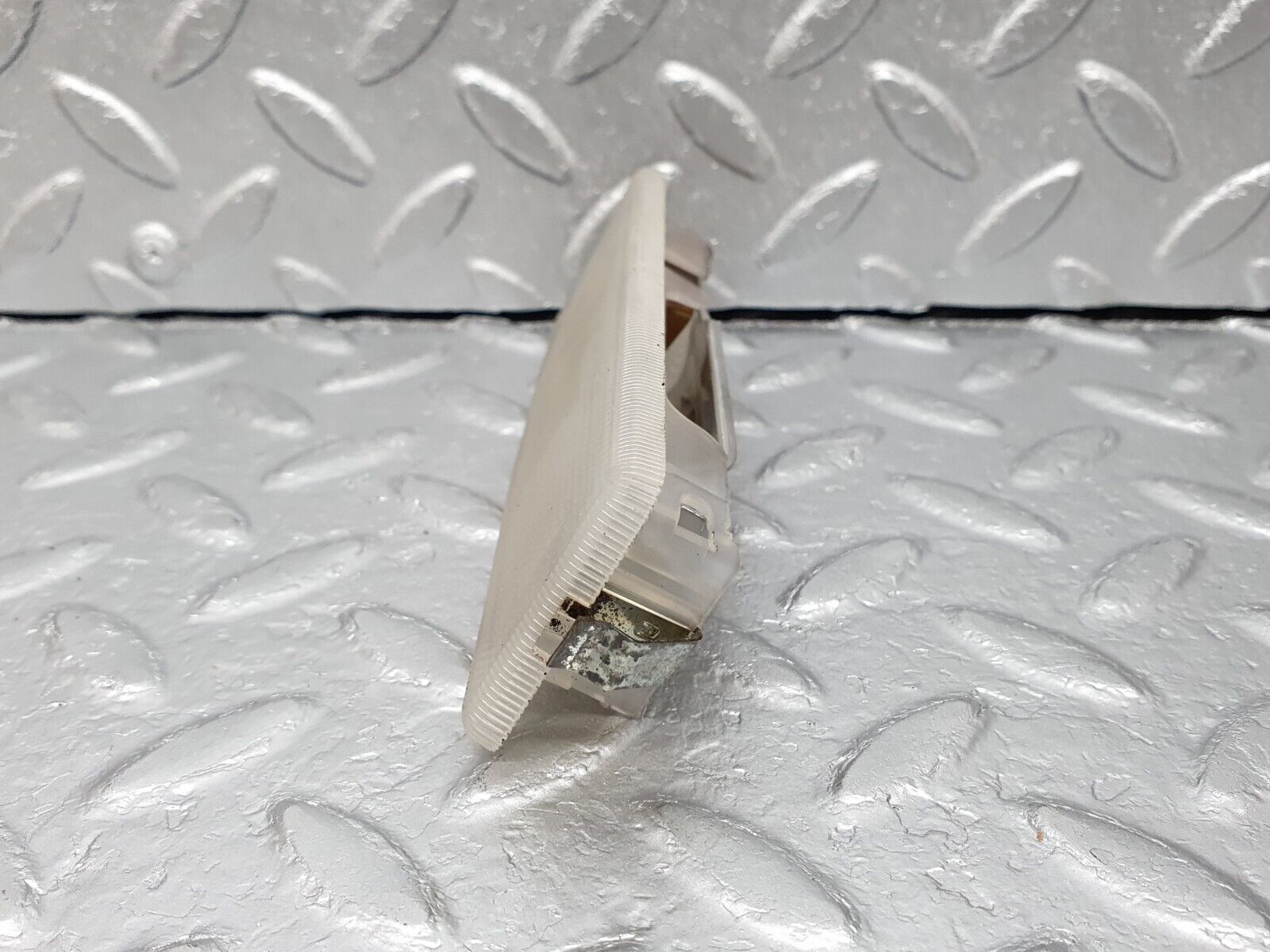 41663 Mercedes-Benz W124 200E Rear Interior Dome Light 0018200601