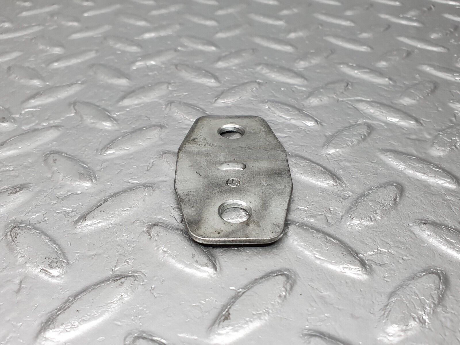 41691 Mercedes-Benz W124 200E Door Lock Latch