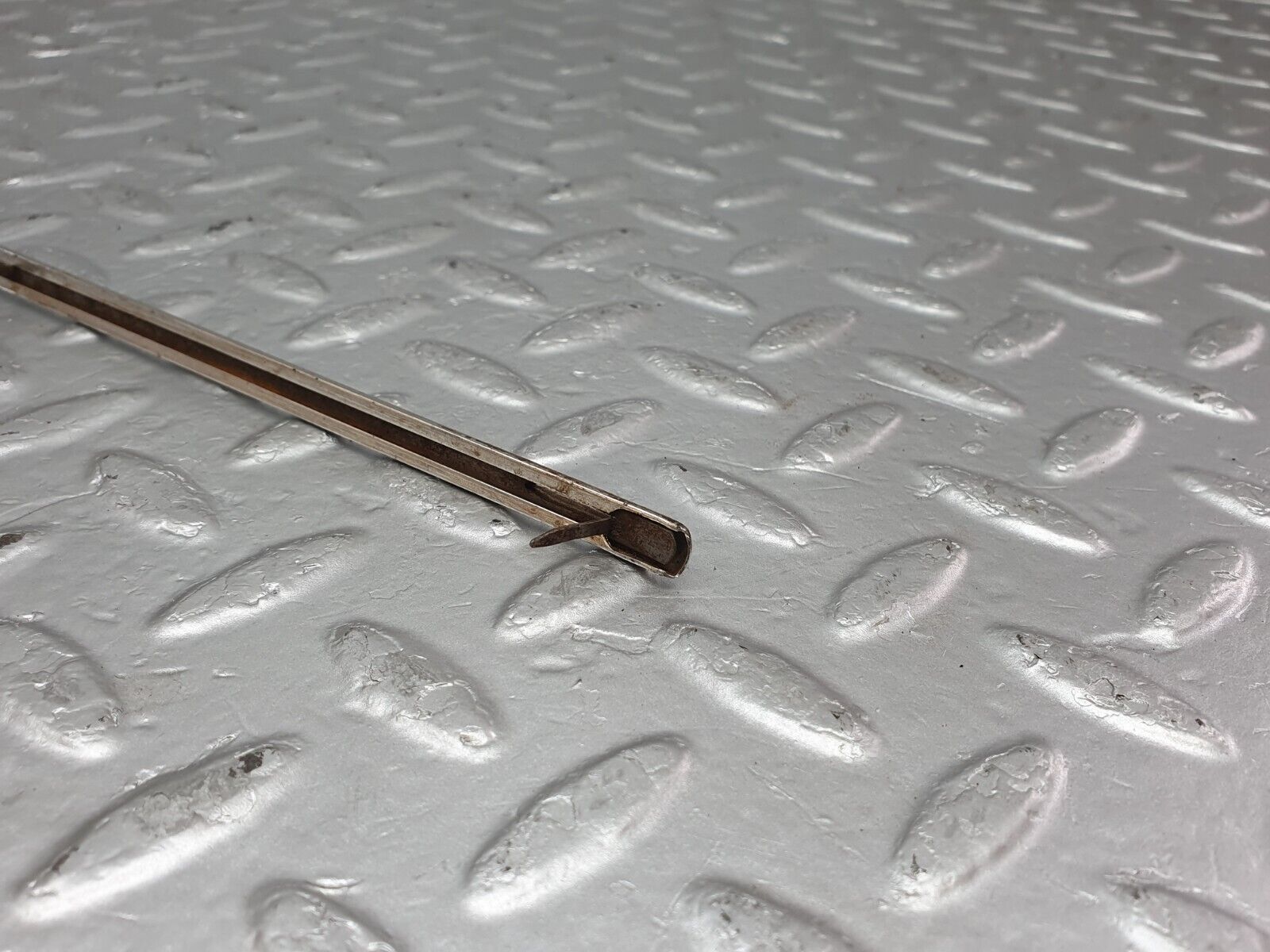 43473 Mercedes-Benz W108 280SE Right Door Card Chrome Trim