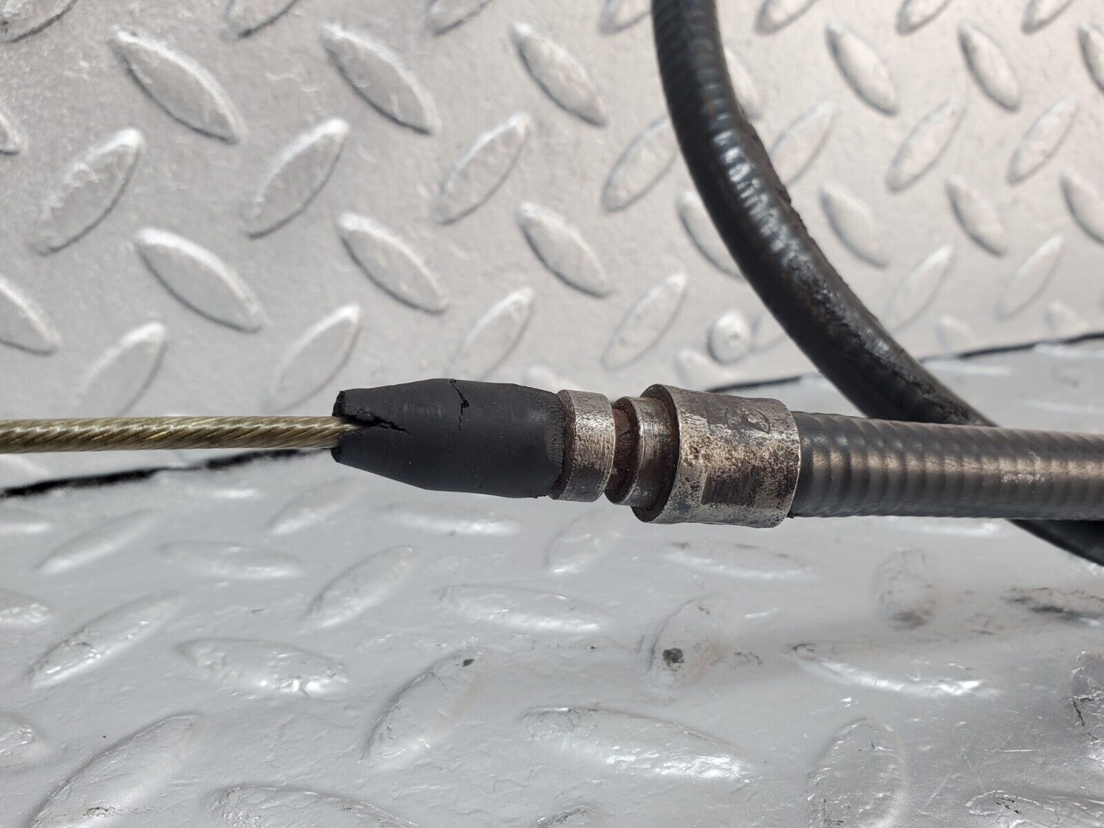 44420 Mercedes-Benz W123 280E Handbrake Cable