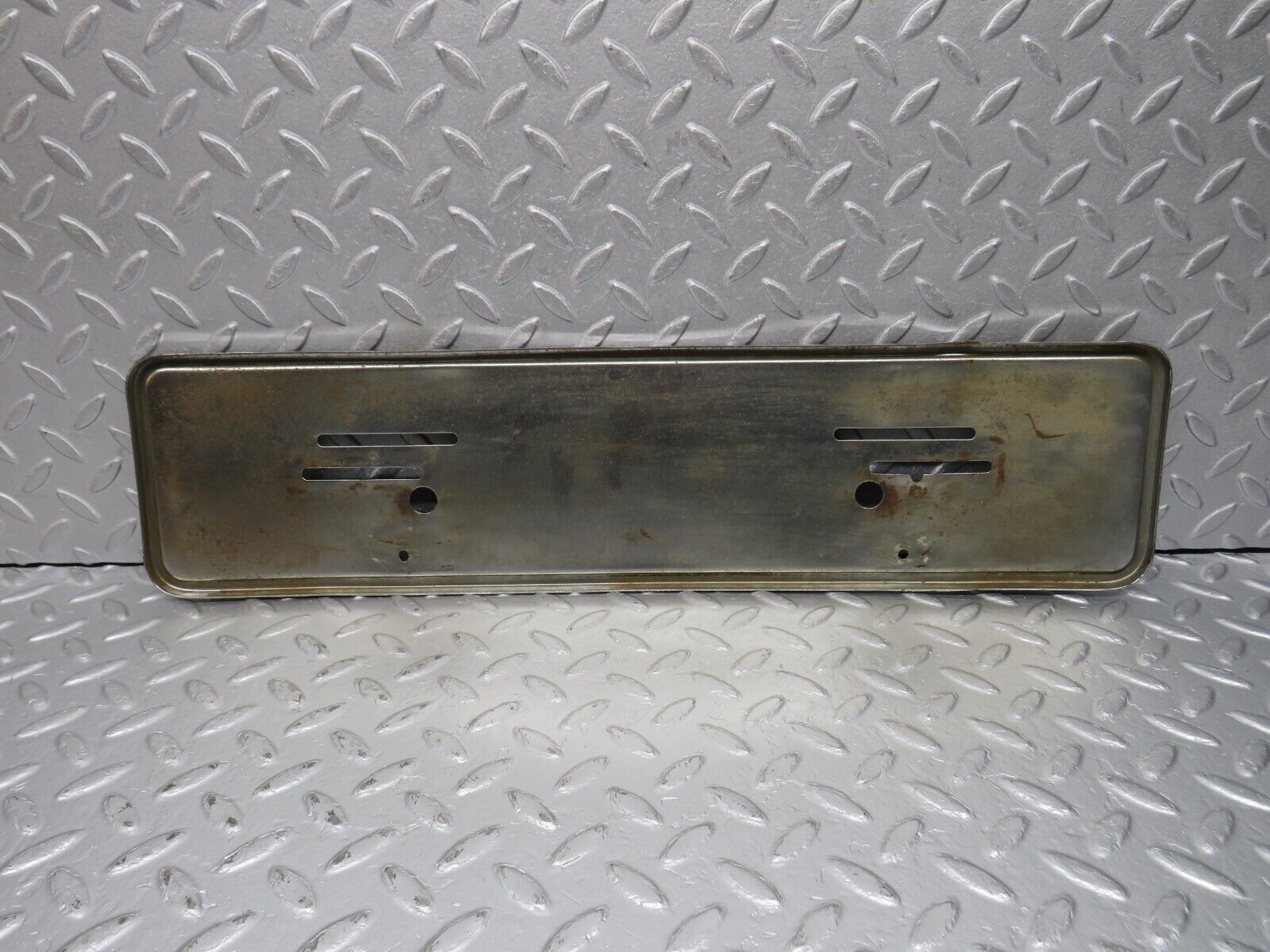 39868 Mercedes-Benz R107 350SL number Plate Holder Chrome