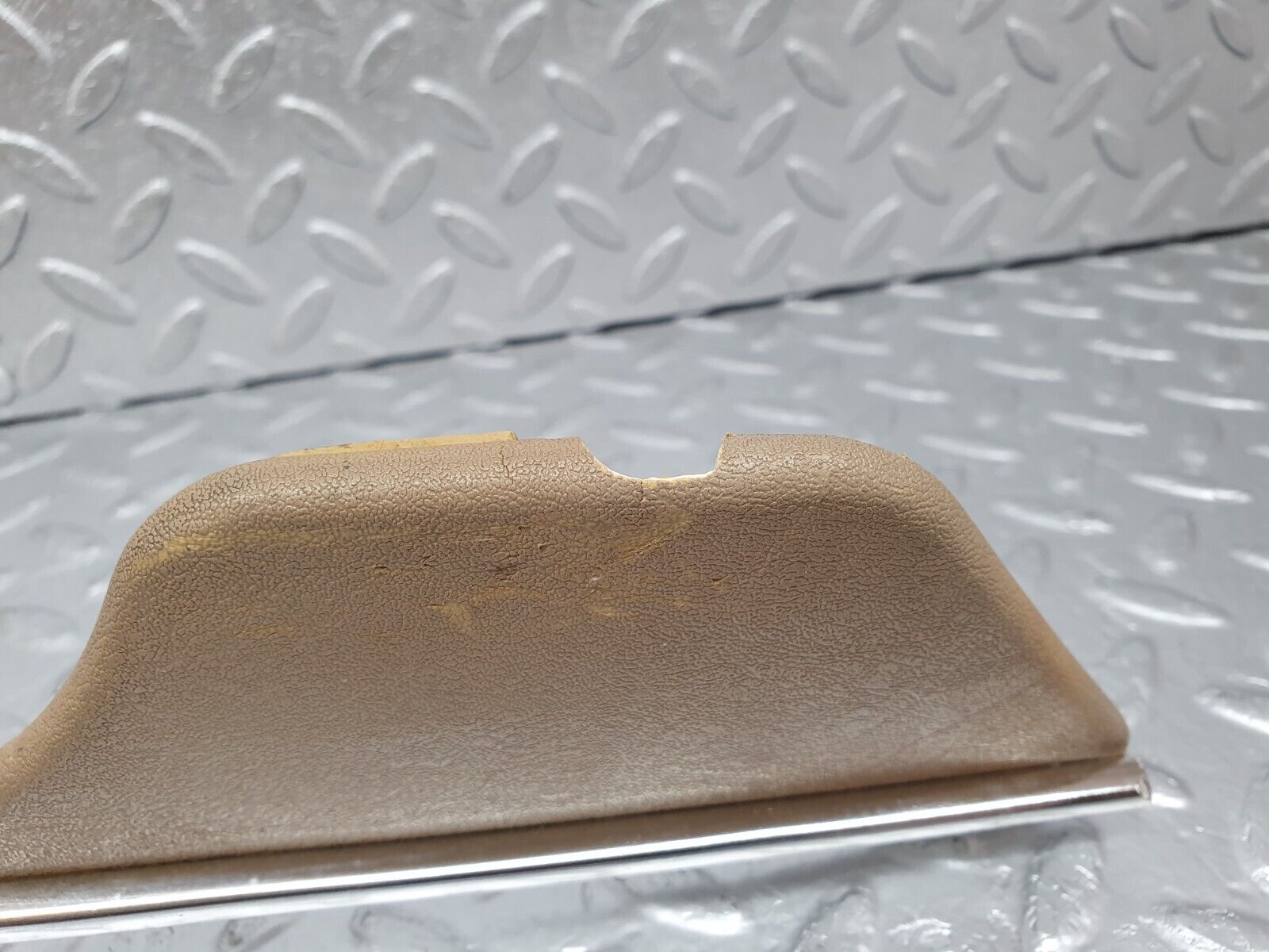 44155 Mercedes-Benz C123 230CE Coupe Seat Belt Presenter Cover Trim Right 1236922022