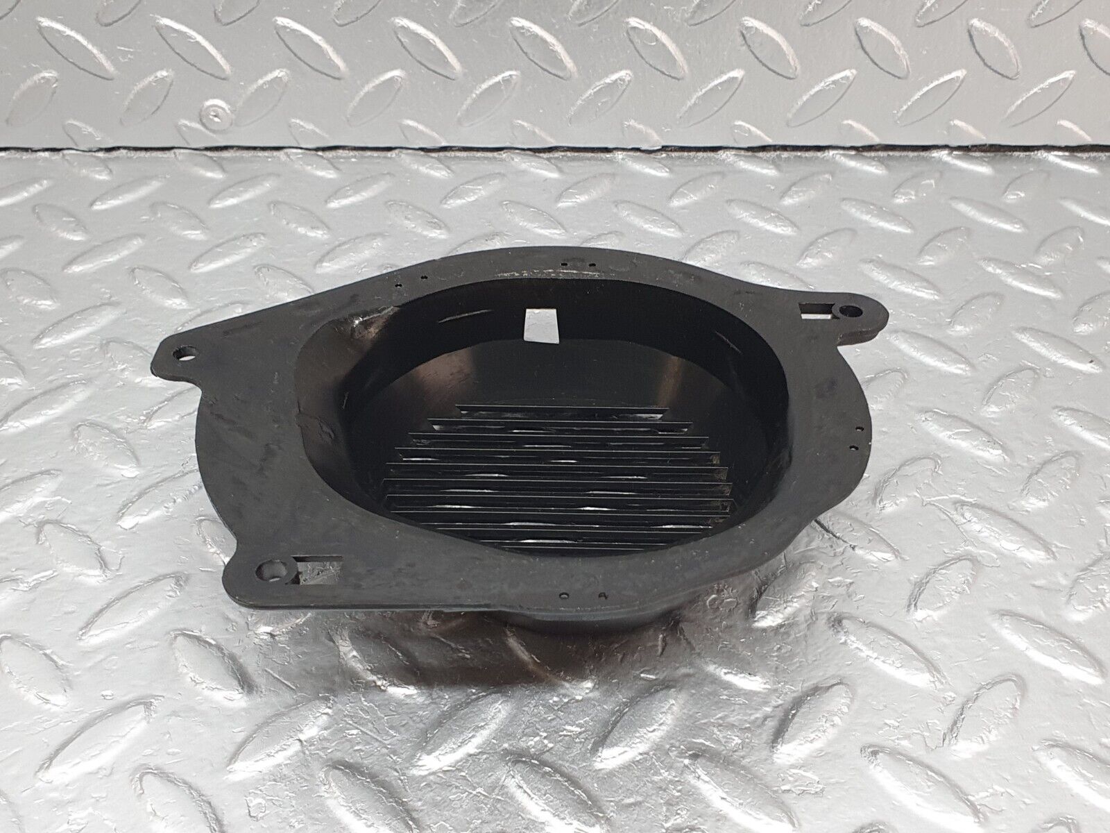 41745 Mercedes-Benz W202 C200 Front Left Door Speaker Cover 2028270583