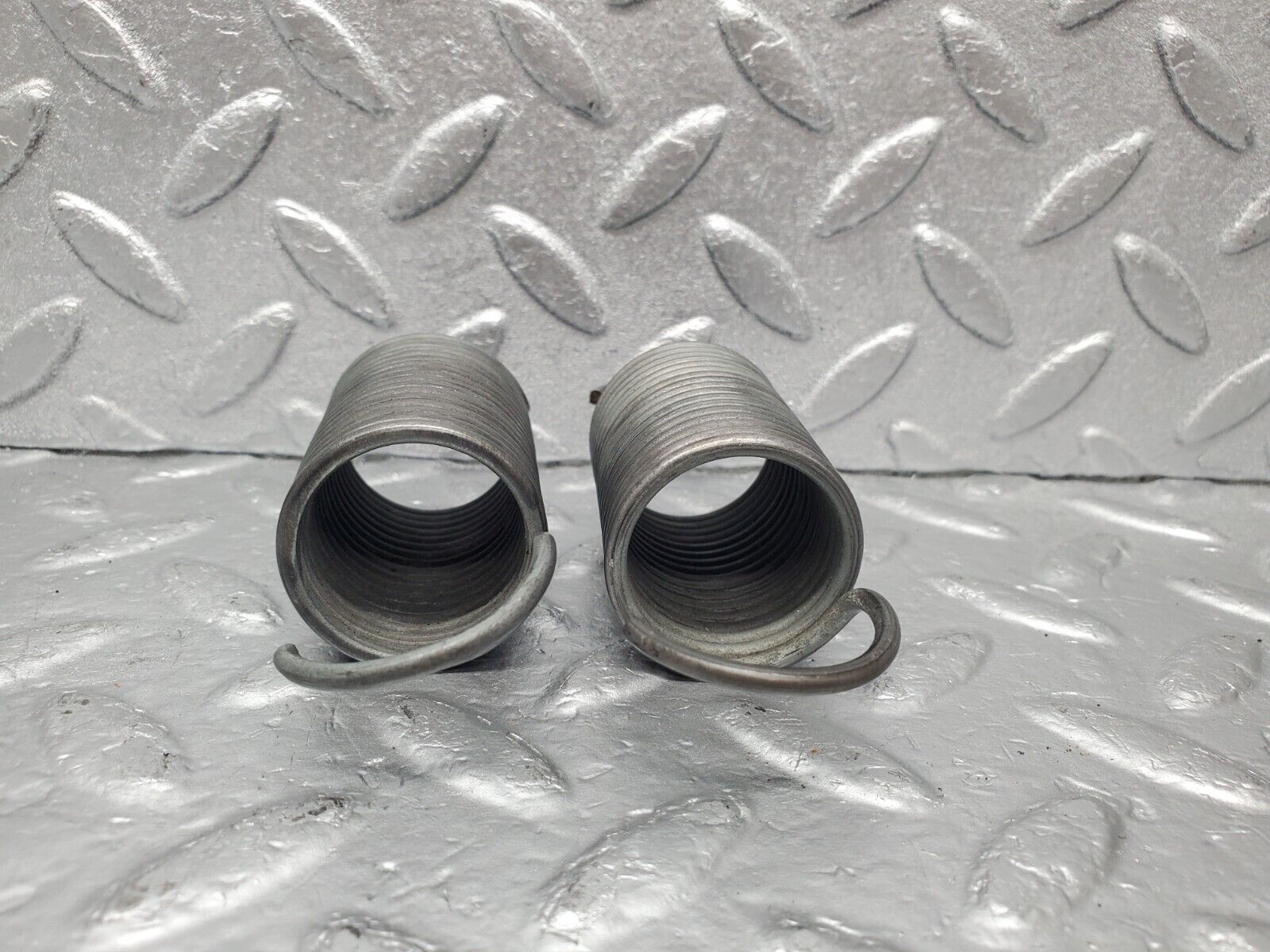 46656 Mercedes-Benz C123 280CE Coupe Front Seat Adjustment Spring Pair