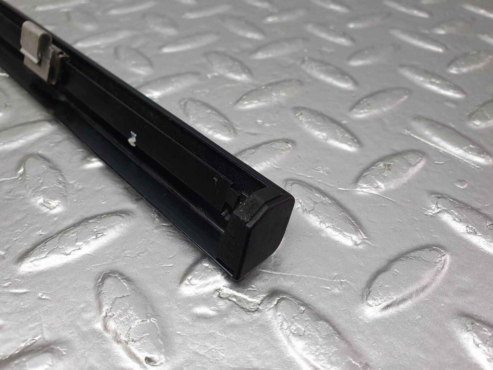 42107 Mercedes-Benz W202 C200 Front Left Door Moulding Trim